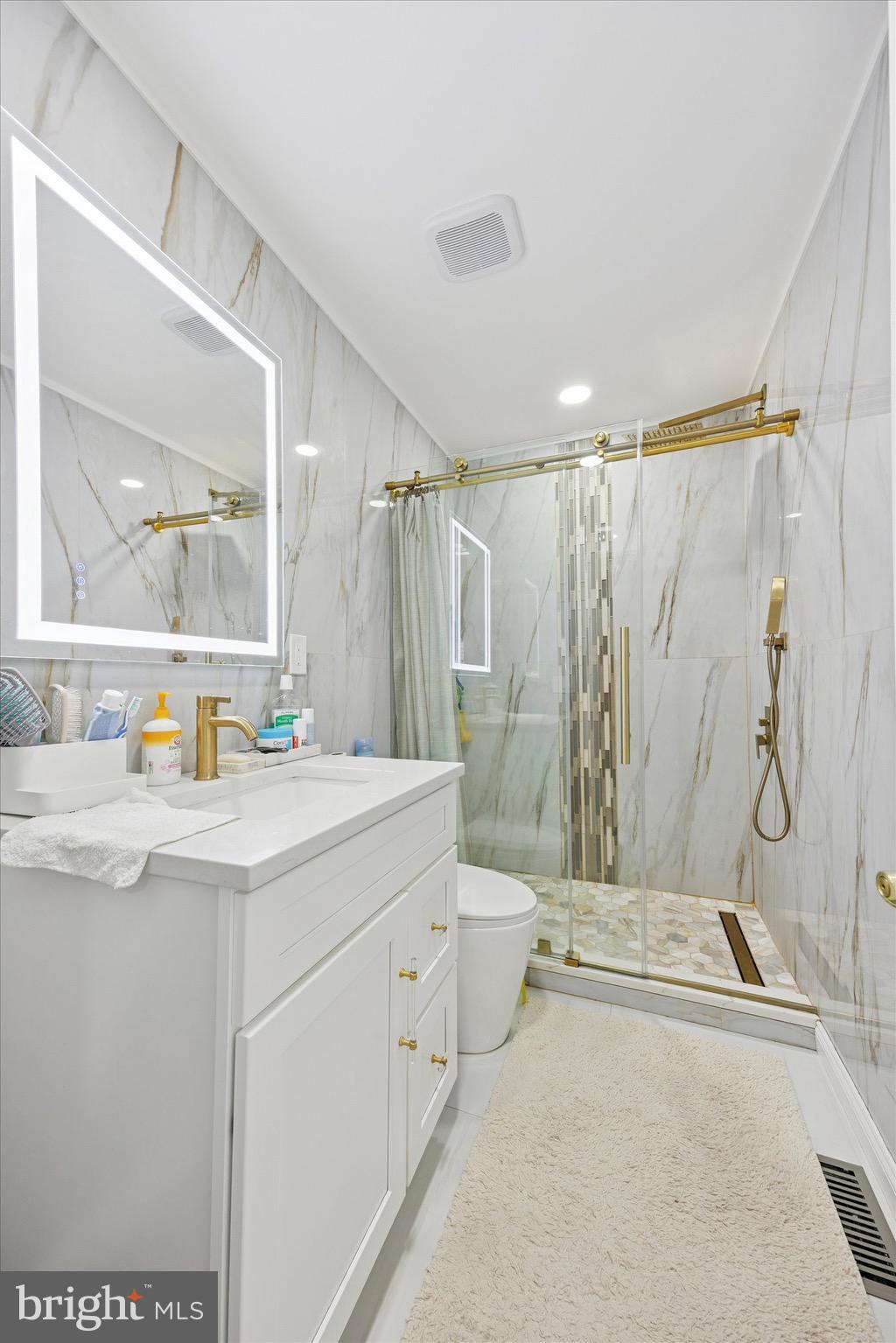 PHILADELPHIA (NORTHEAST) - Residential