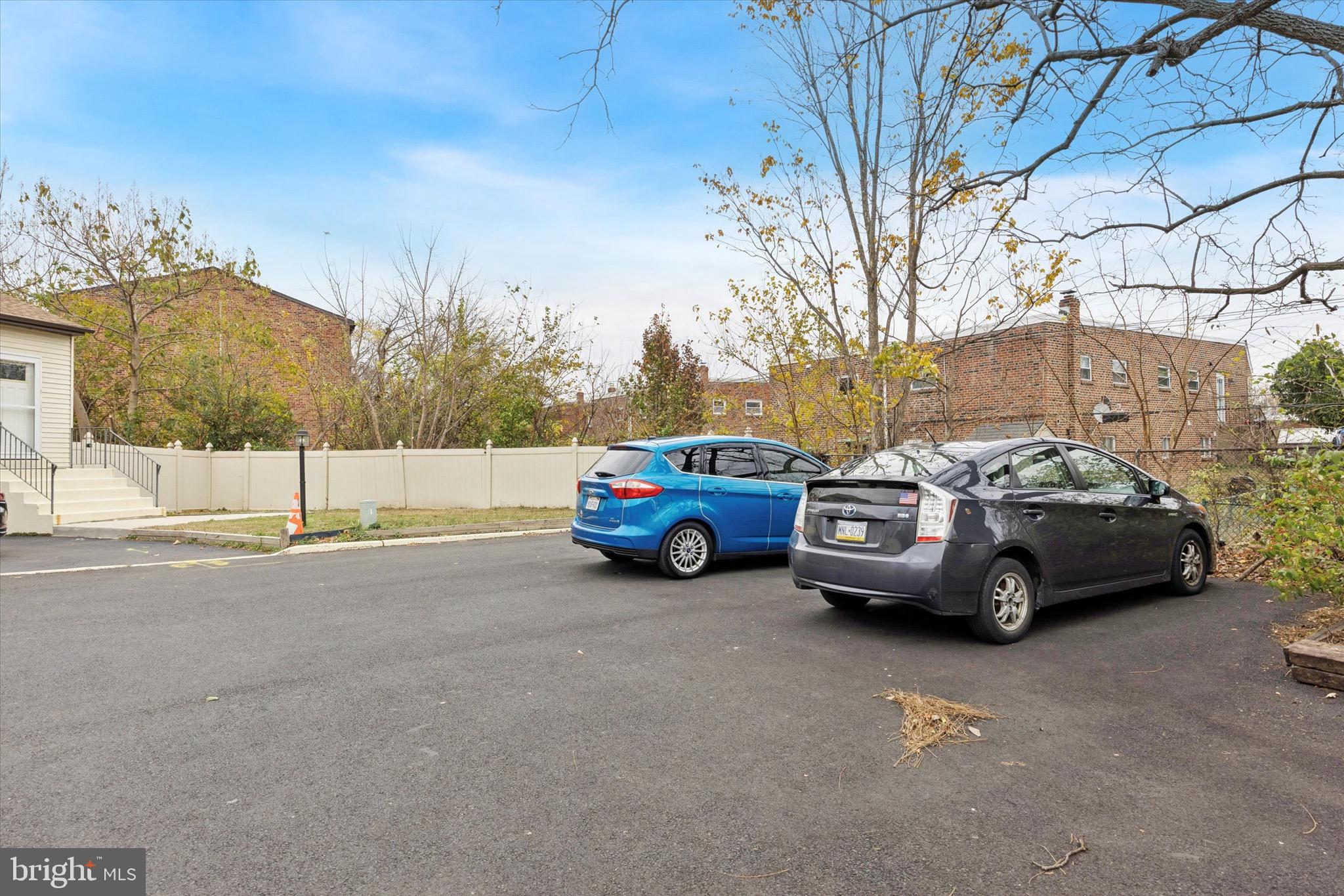 PHILADELPHIA (NORTHEAST) - Residential