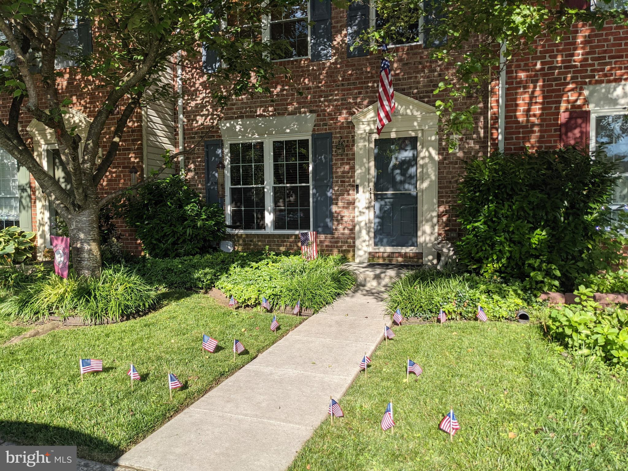 HUNTERS RUN - Residential