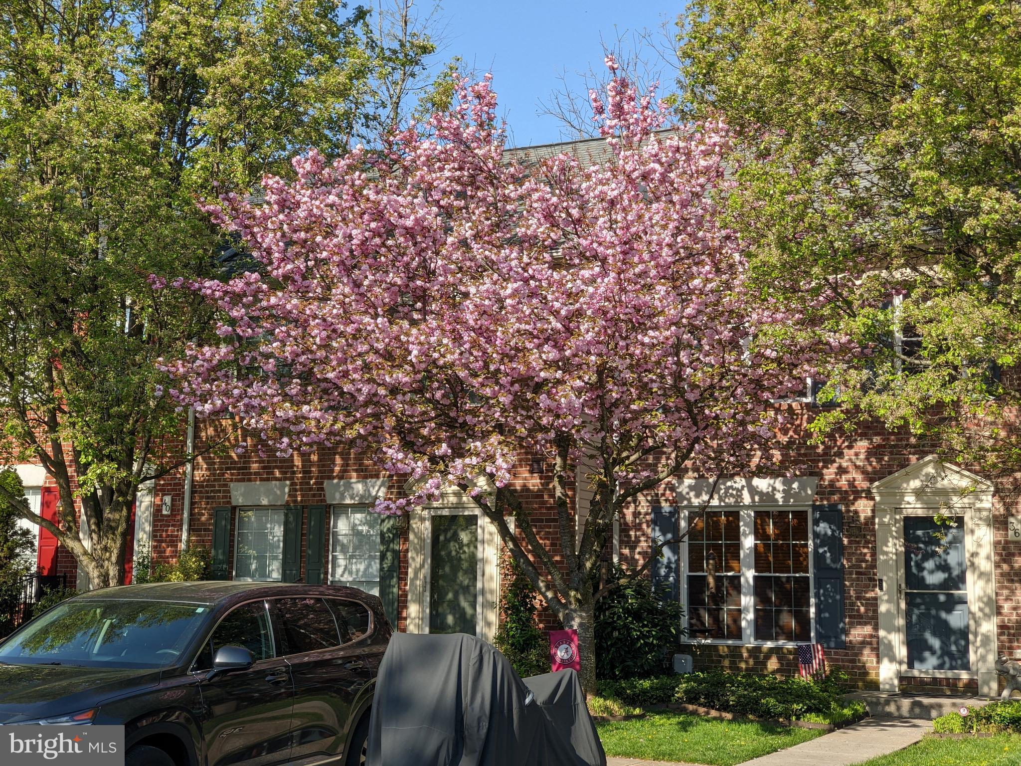 HUNTERS RUN - Residential