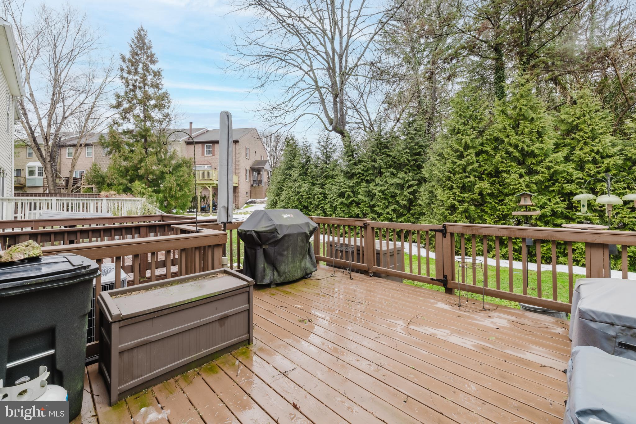 HUNTERS RUN - Residential