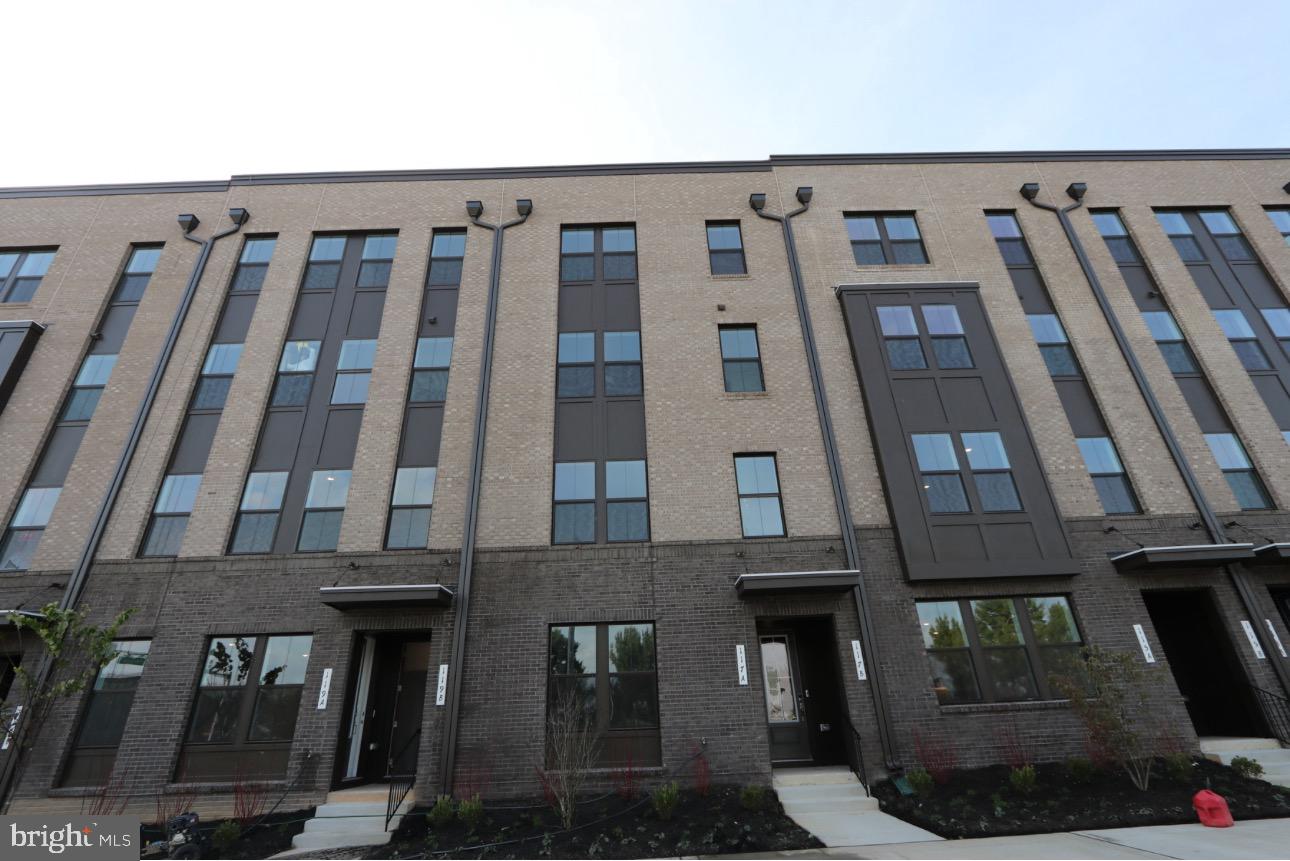 EAST BALTIMORE MIDWAY - Residential Lease