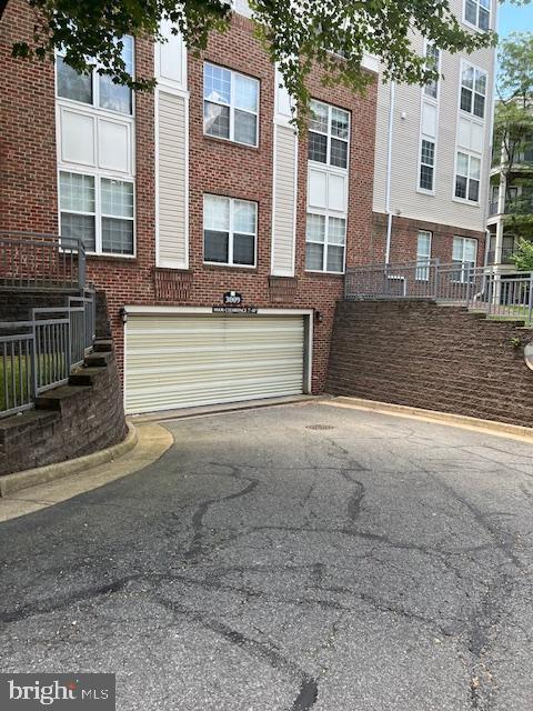 HIGH POINT AT JEFFERSON PARK - Residential Lease