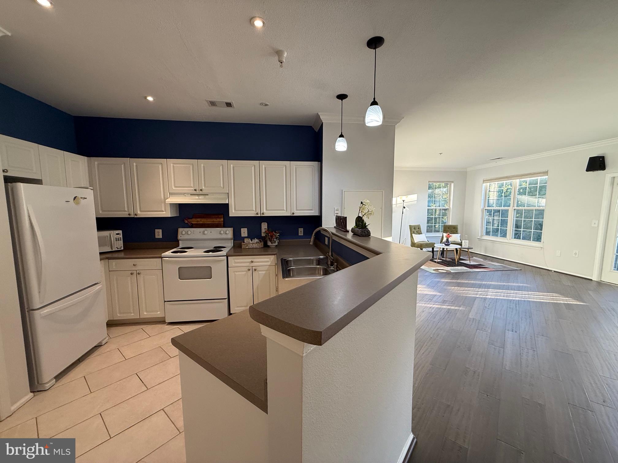 HIGH POINT AT JEFFERSON PARK - Residential Lease