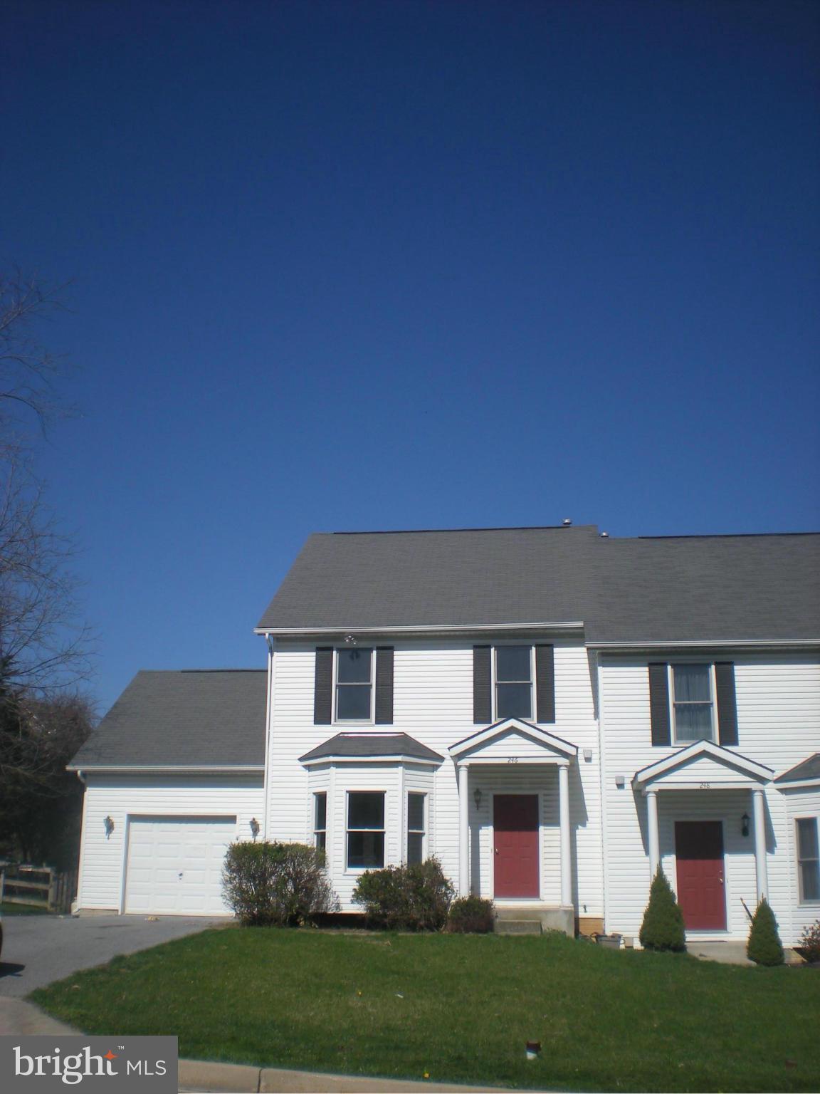 SQUIRE VILLAGE - Residential Lease