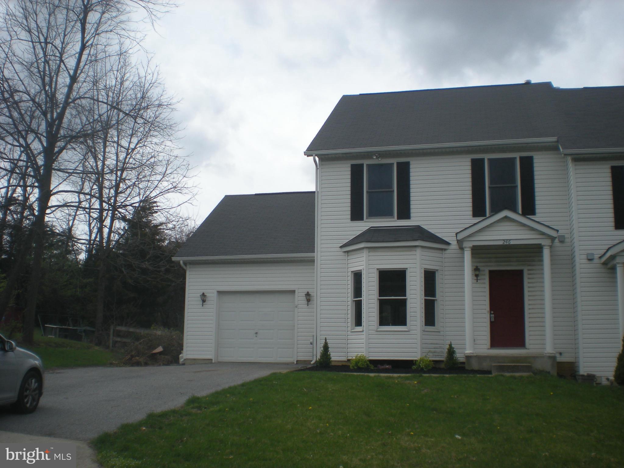 SQUIRE VILLAGE - Residential Lease