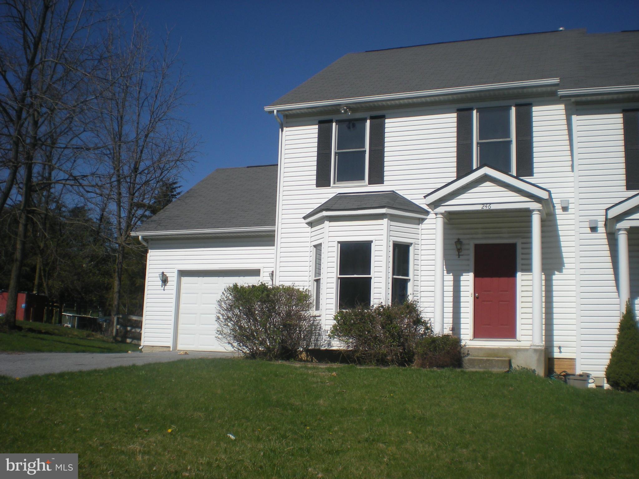 SQUIRE VILLAGE - Residential Lease