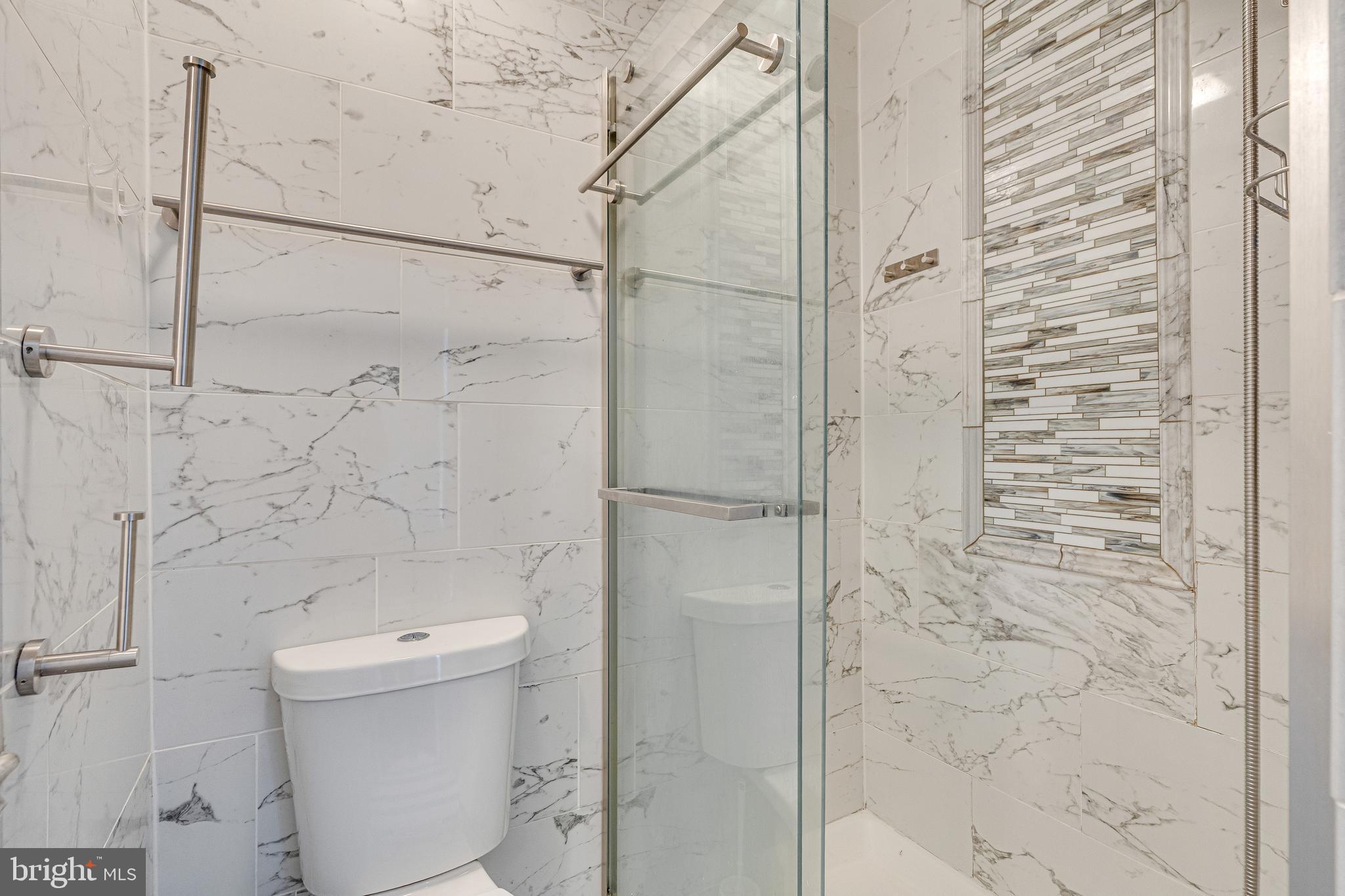 POINT OF WOODS - Residential