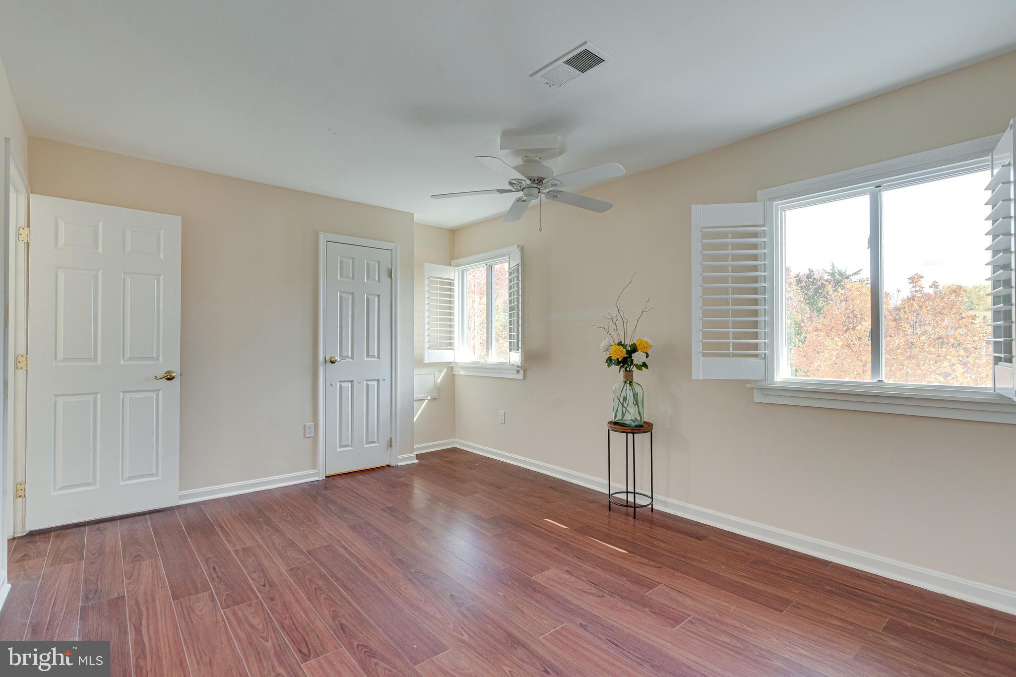 POINT OF WOODS - Residential