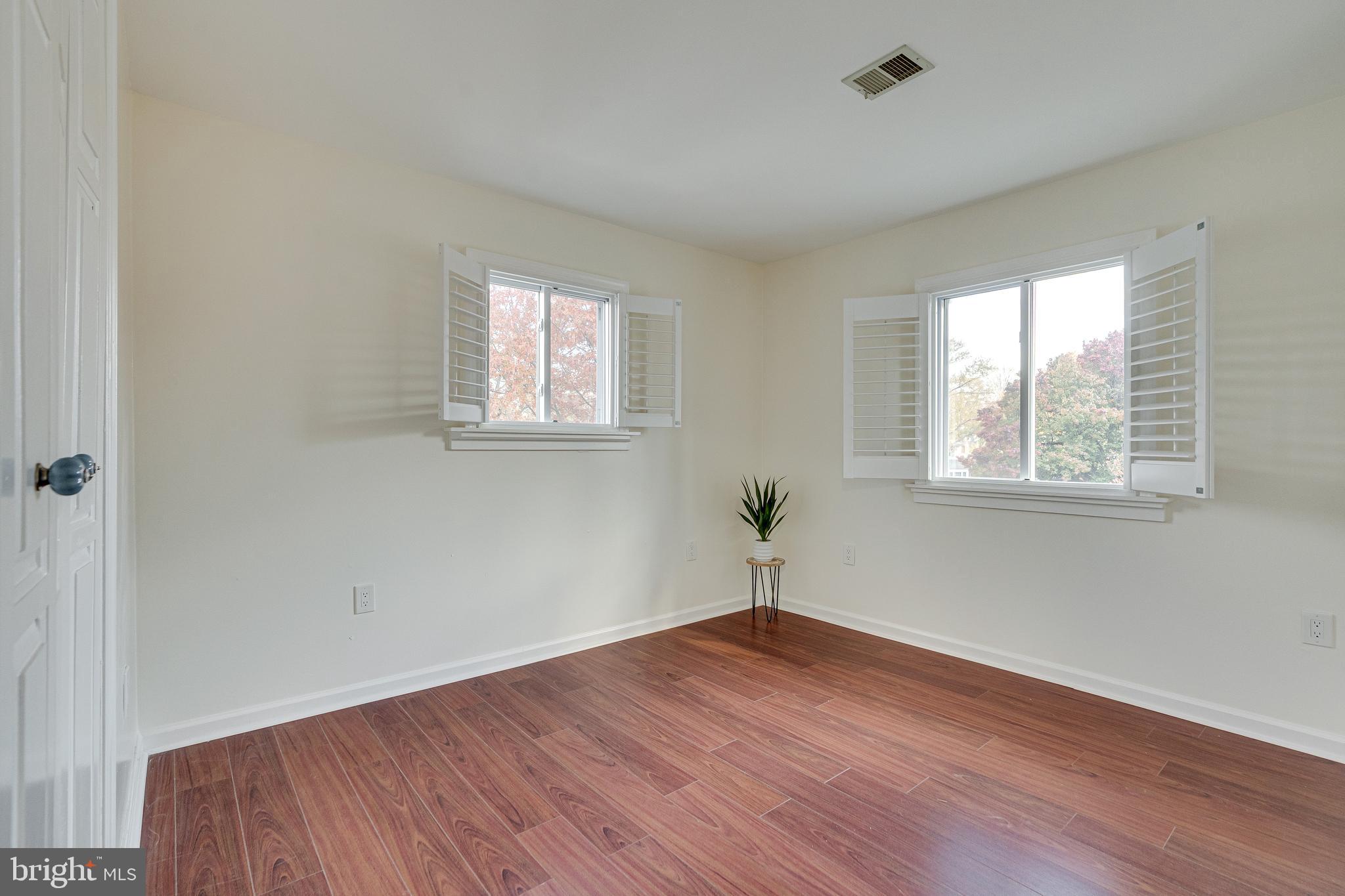 POINT OF WOODS - Residential