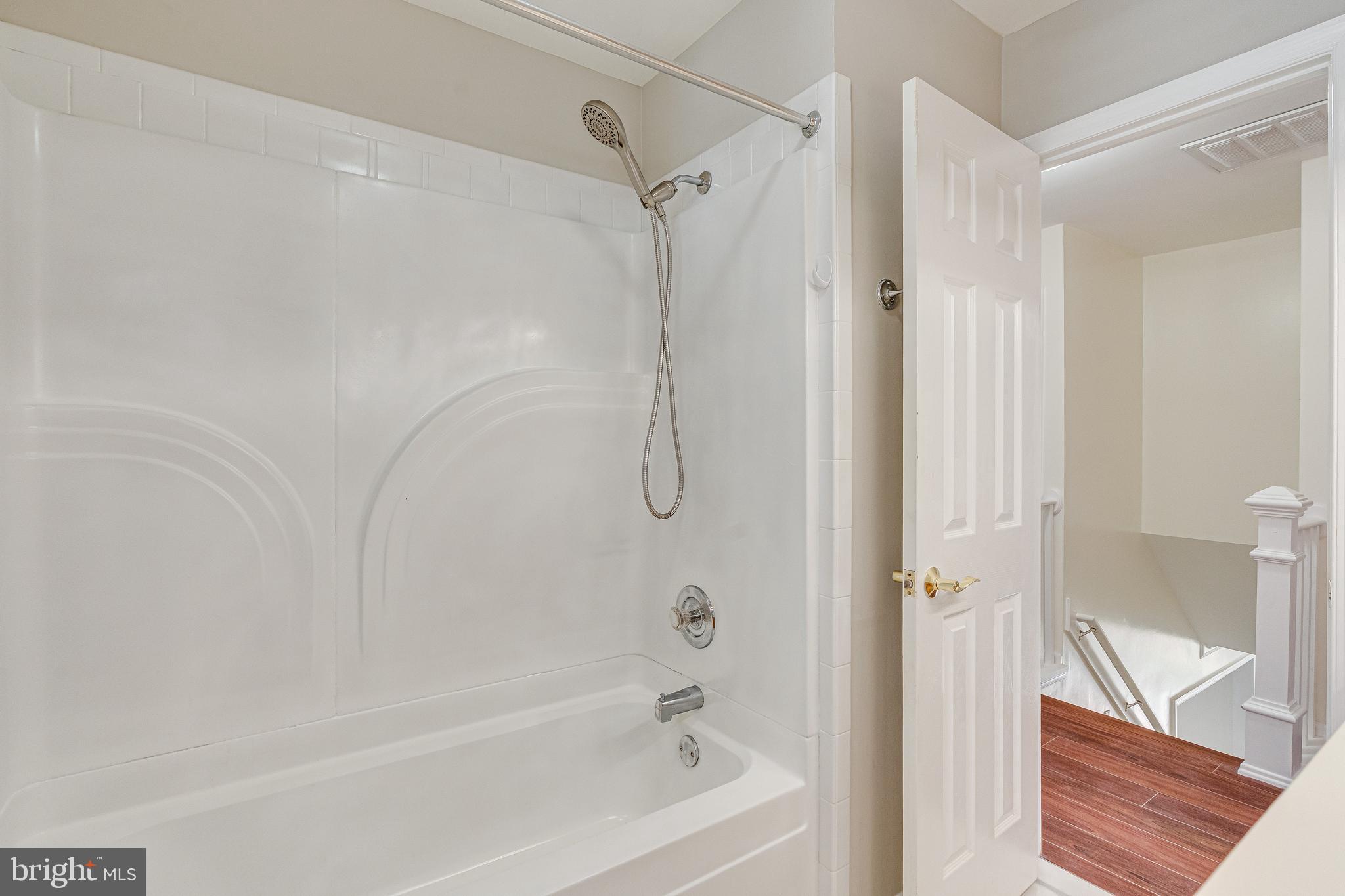 POINT OF WOODS - Residential