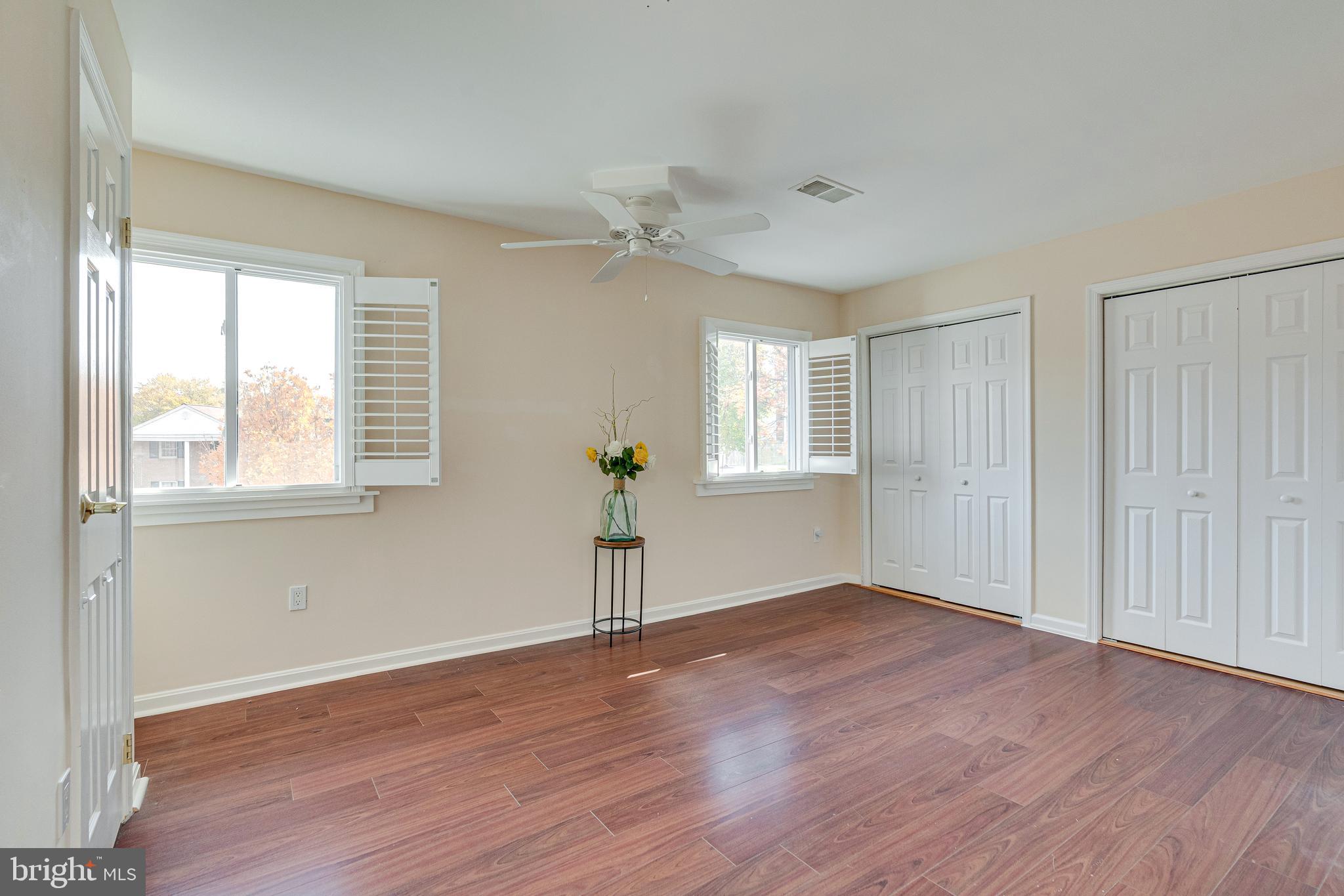 POINT OF WOODS - Residential