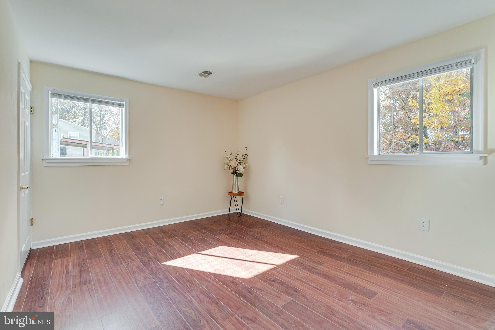 POINT OF WOODS - Residential