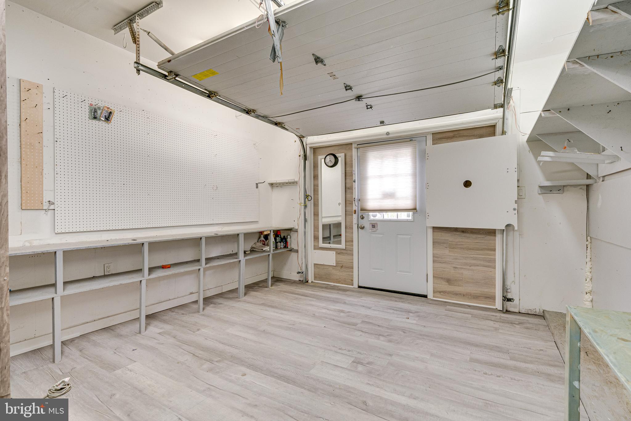 POINT OF WOODS - Residential