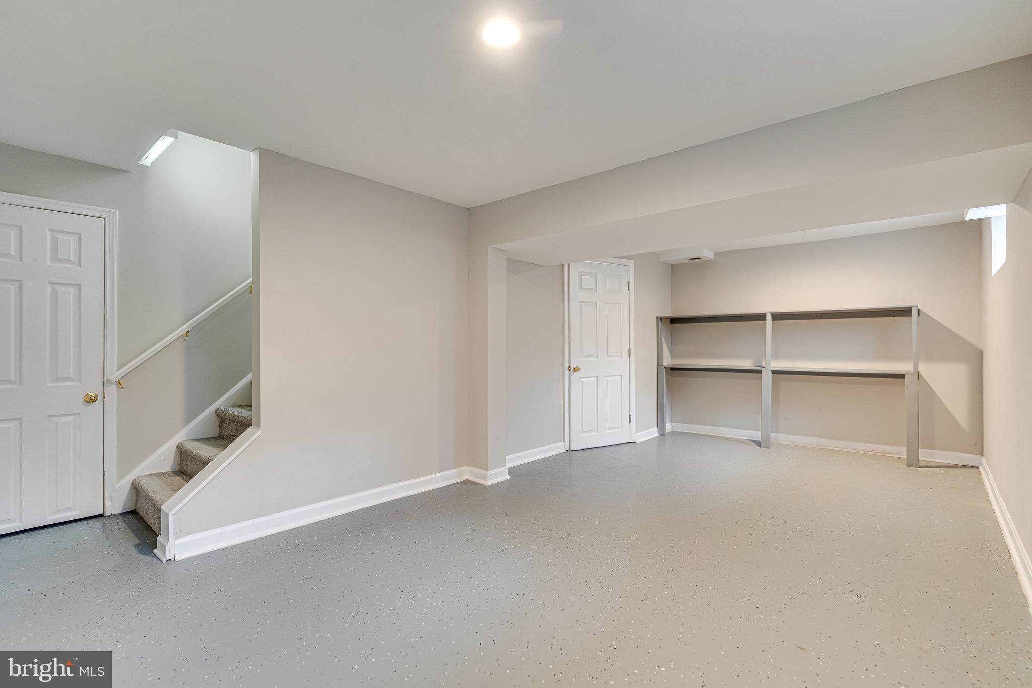 POINT OF WOODS - Residential