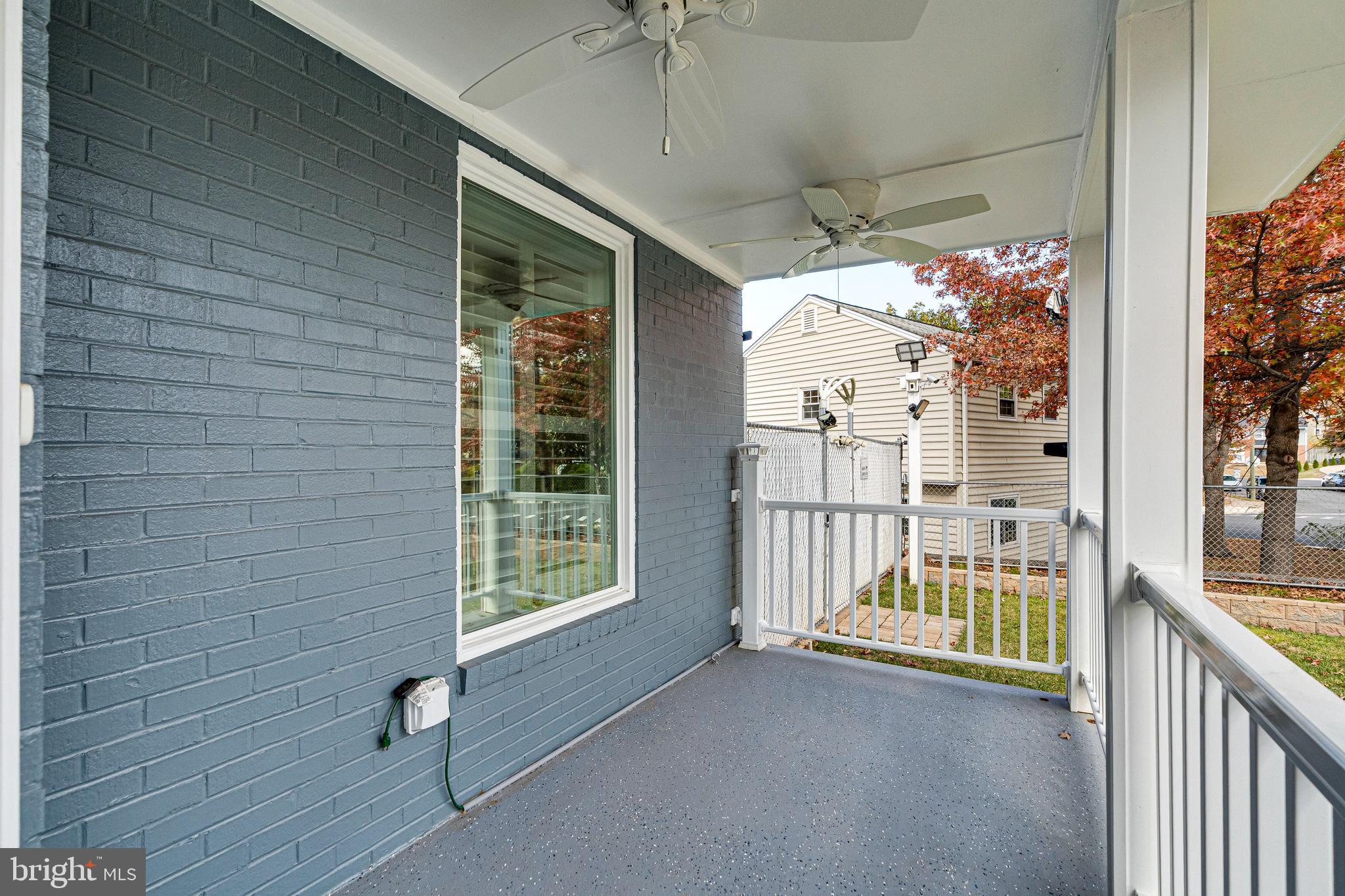 POINT OF WOODS - Residential