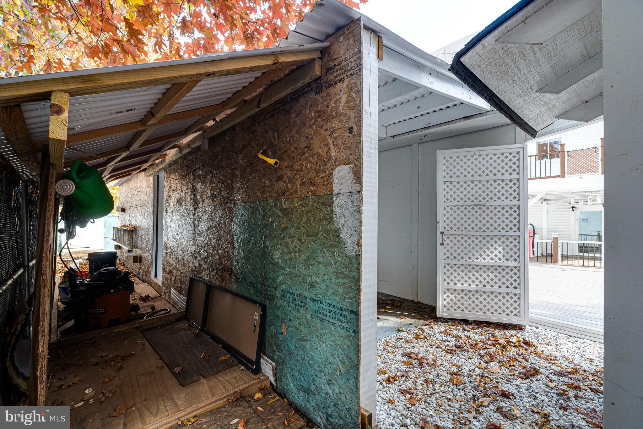 POINT OF WOODS - Residential