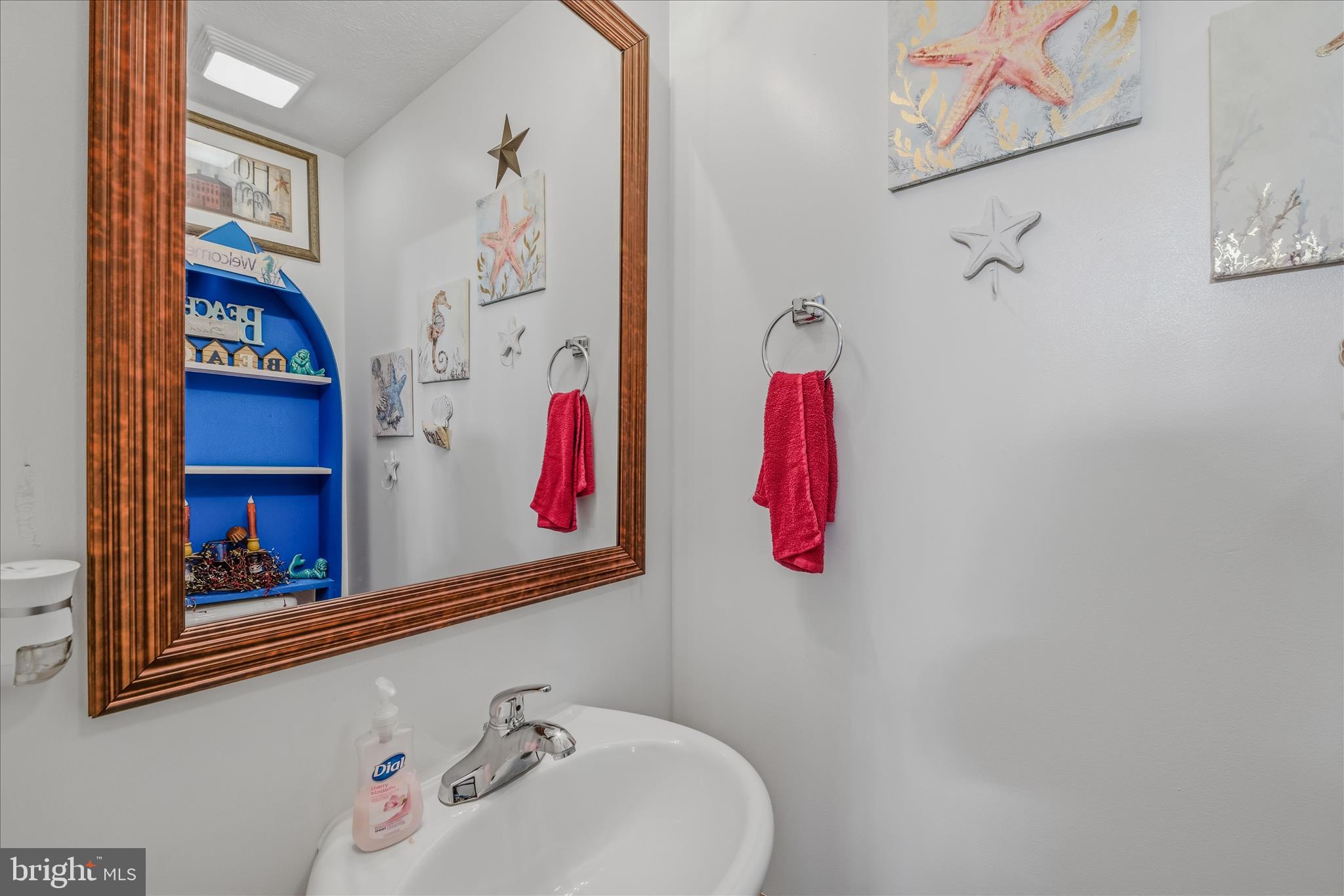 INWOOD VILLAGE - Residential