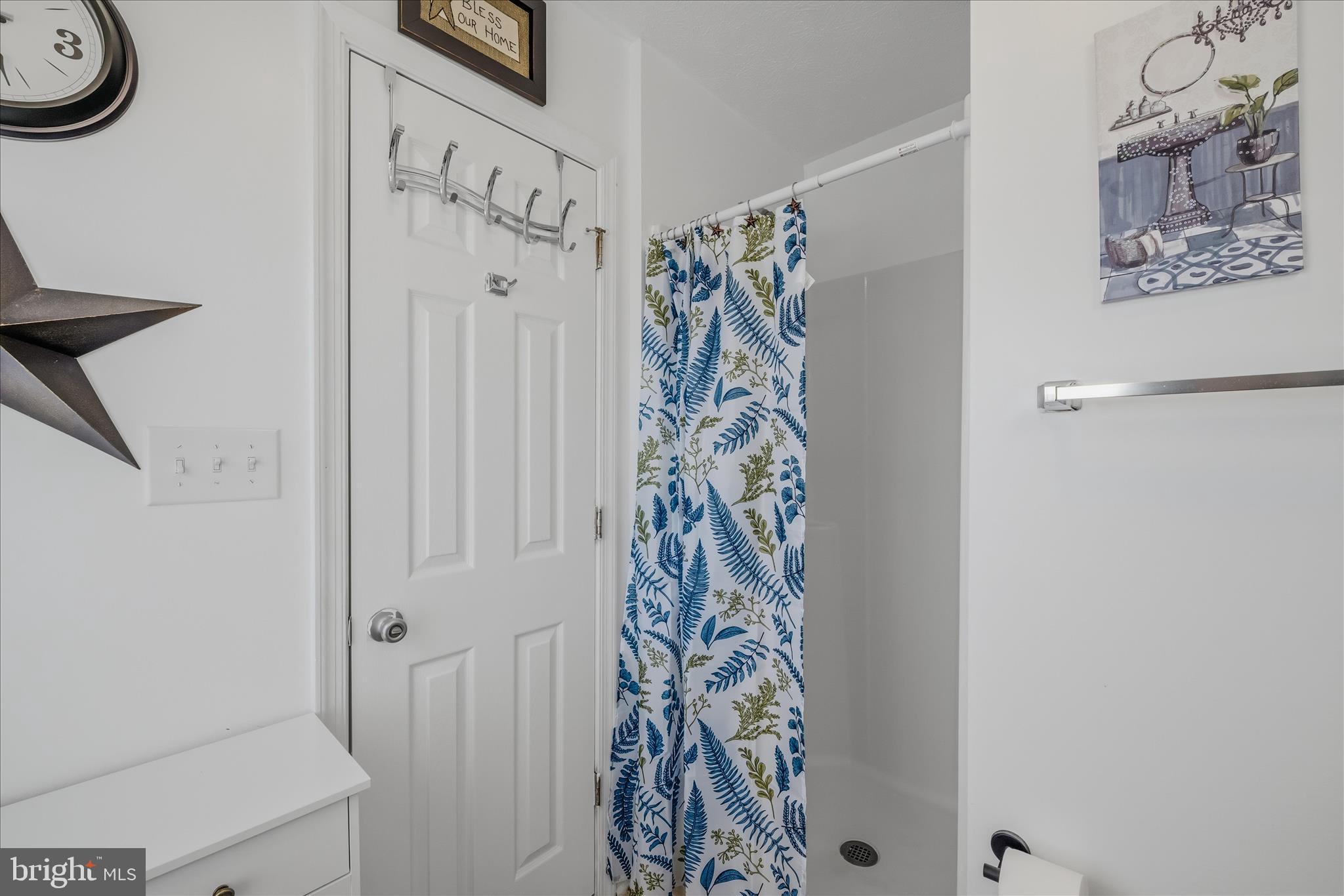 INWOOD VILLAGE - Residential