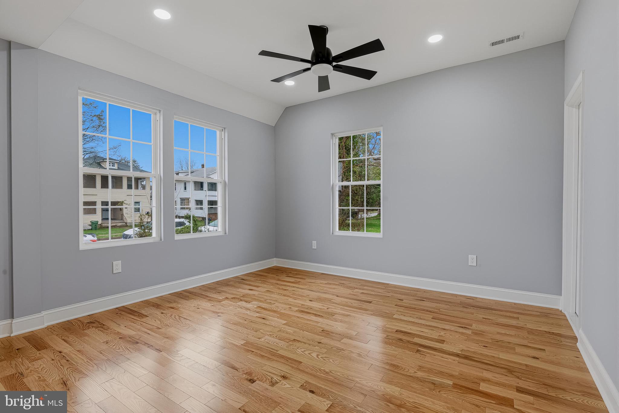 FOREST PARK - Residential