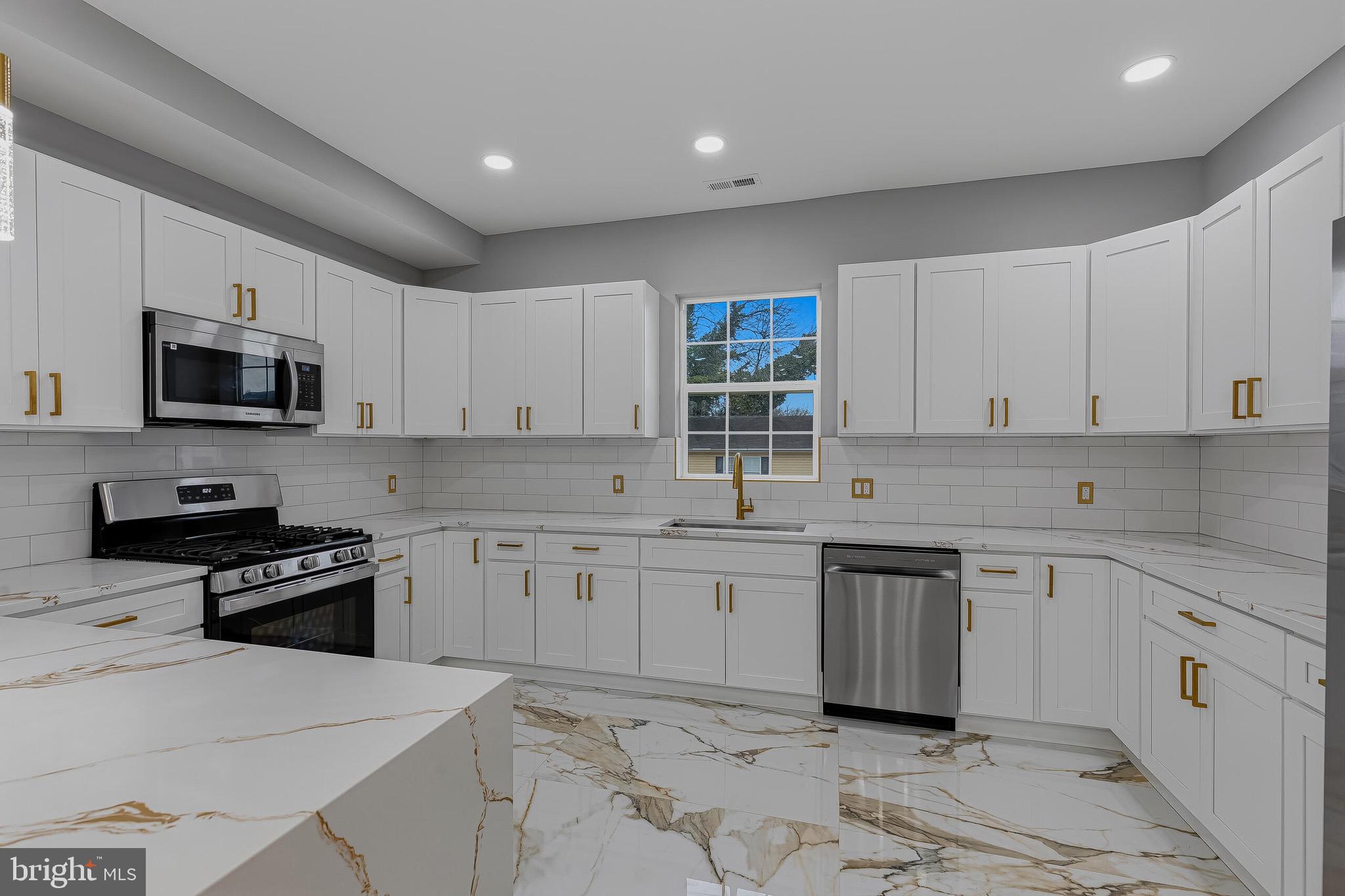 FOREST PARK - Residential