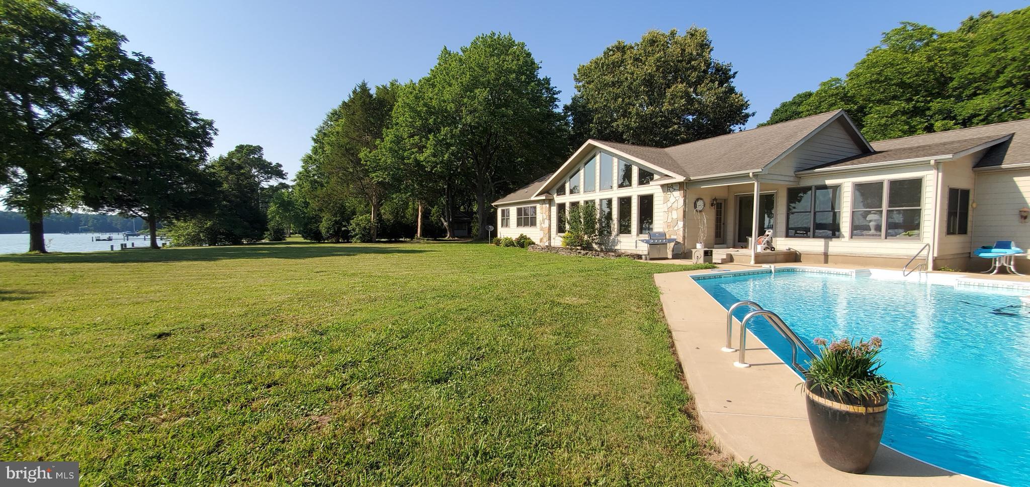 ROYAL OAK - Residential