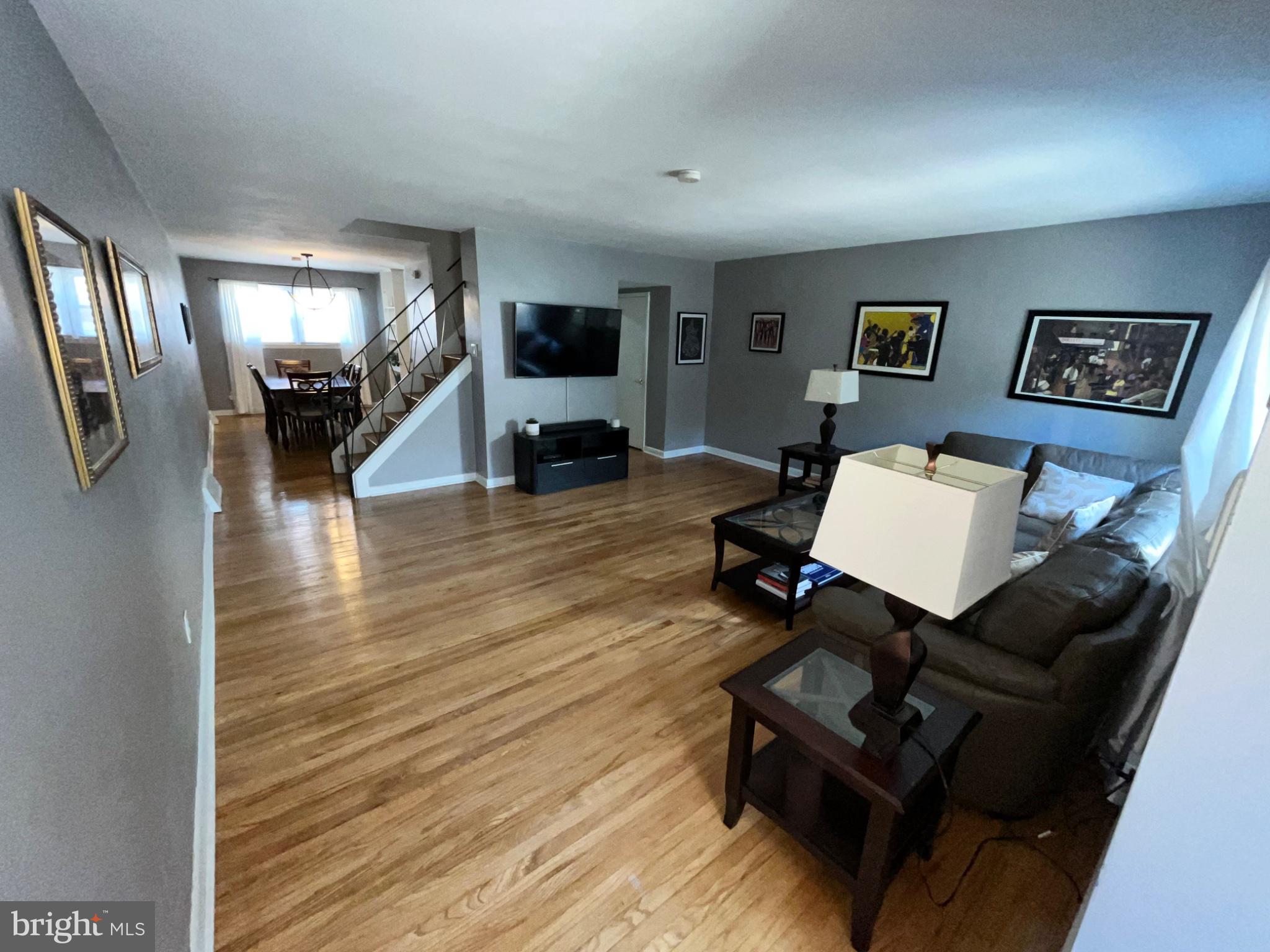 2702 E COUNTRY CLUB ROAD