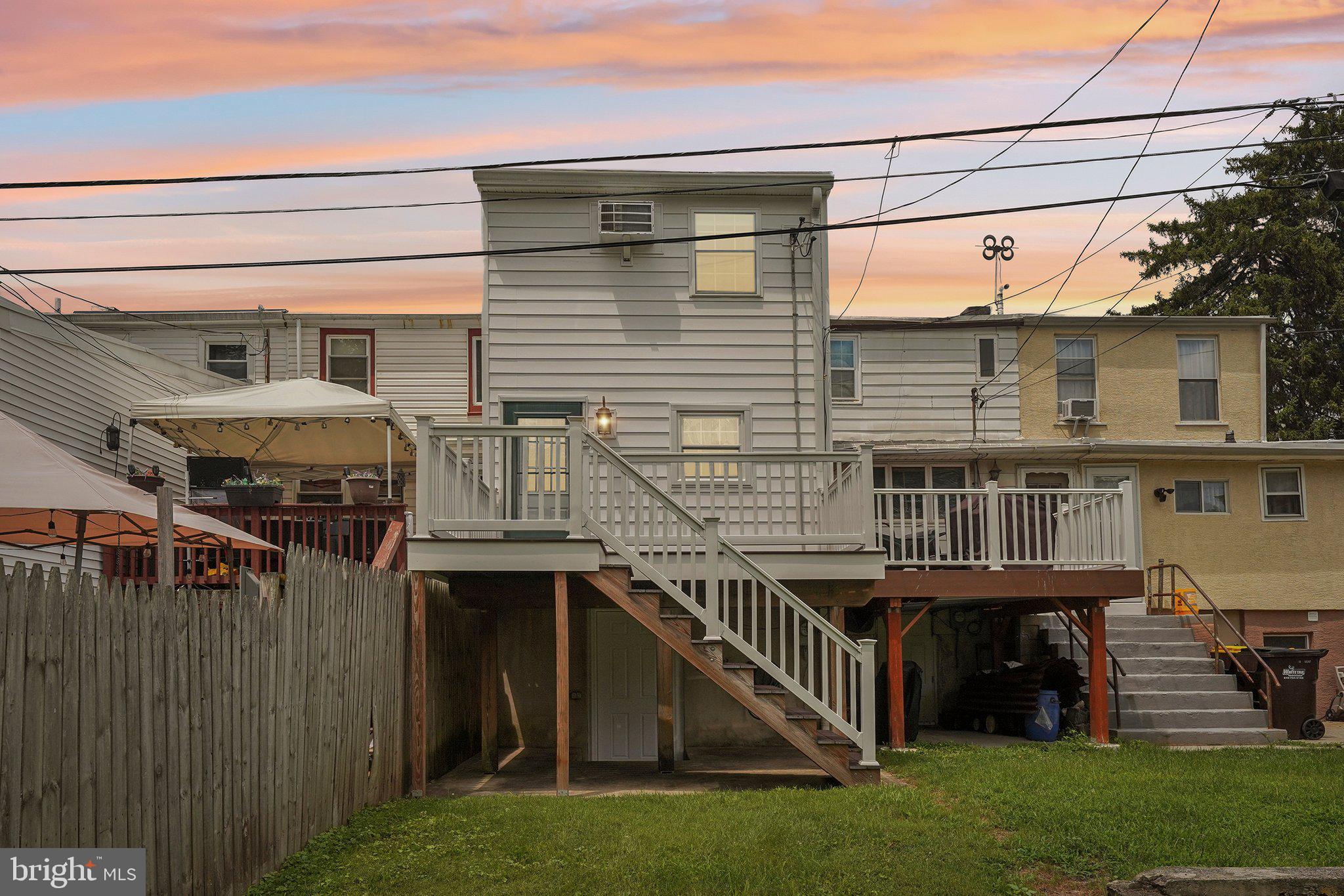567 SUMMIT STREET