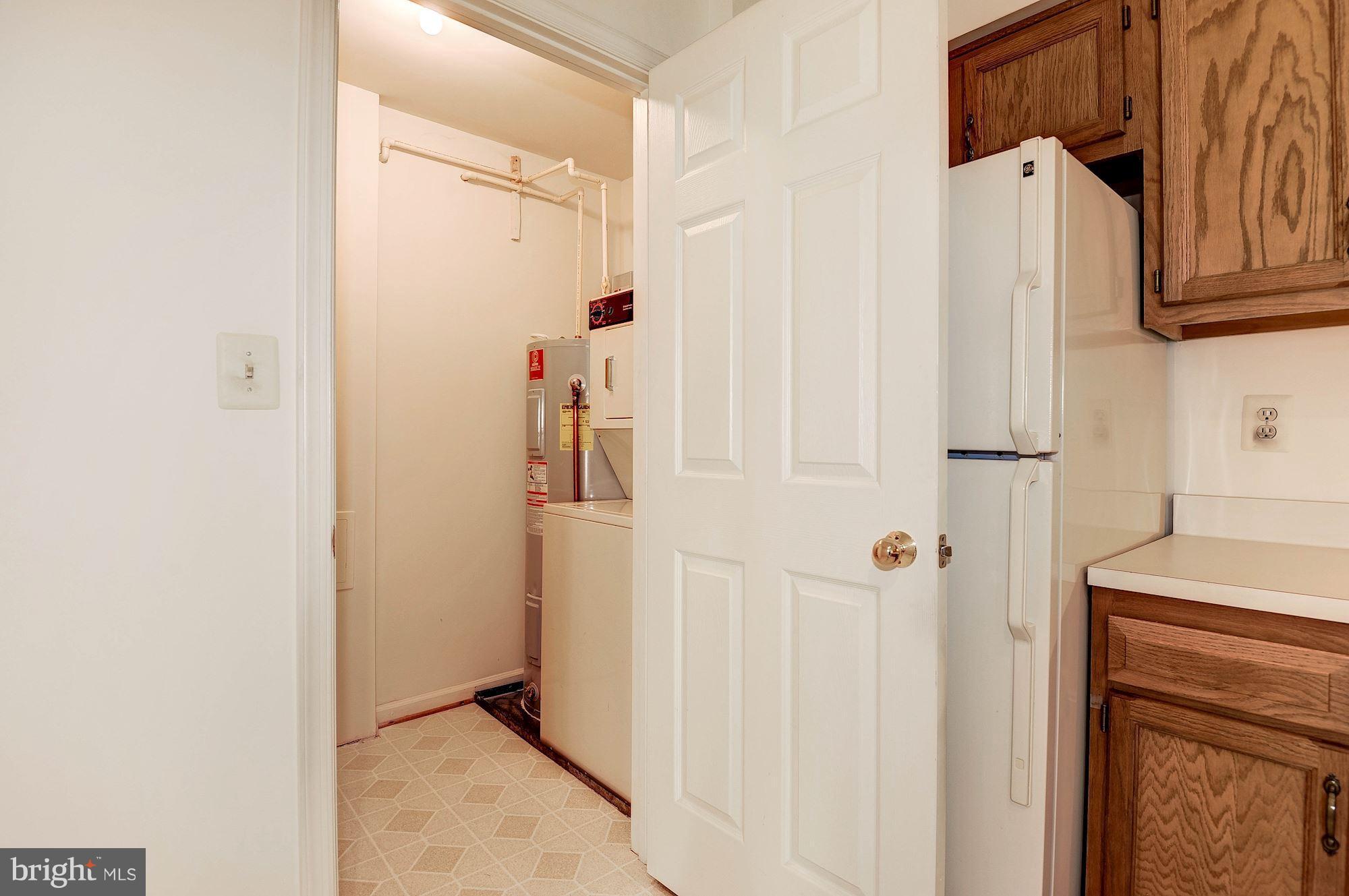 STRATFORD PLACE AT KINGS - Residential