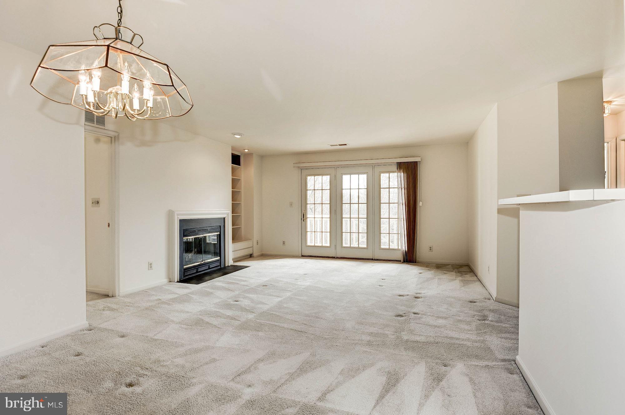 STRATFORD PLACE AT KINGS - Residential