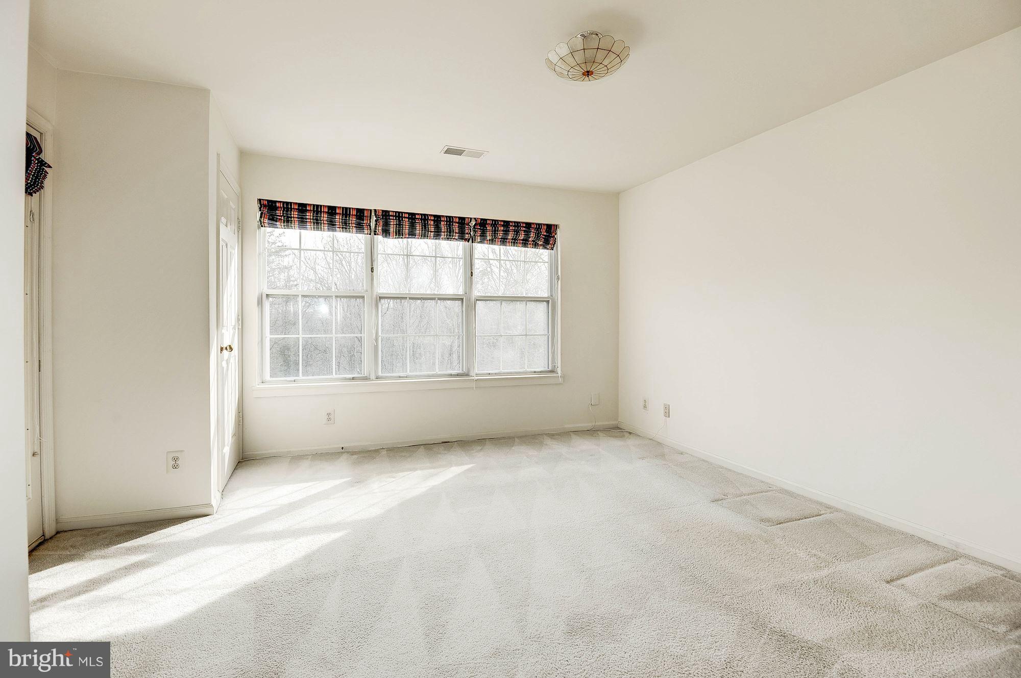 STRATFORD PLACE AT KINGS - Residential