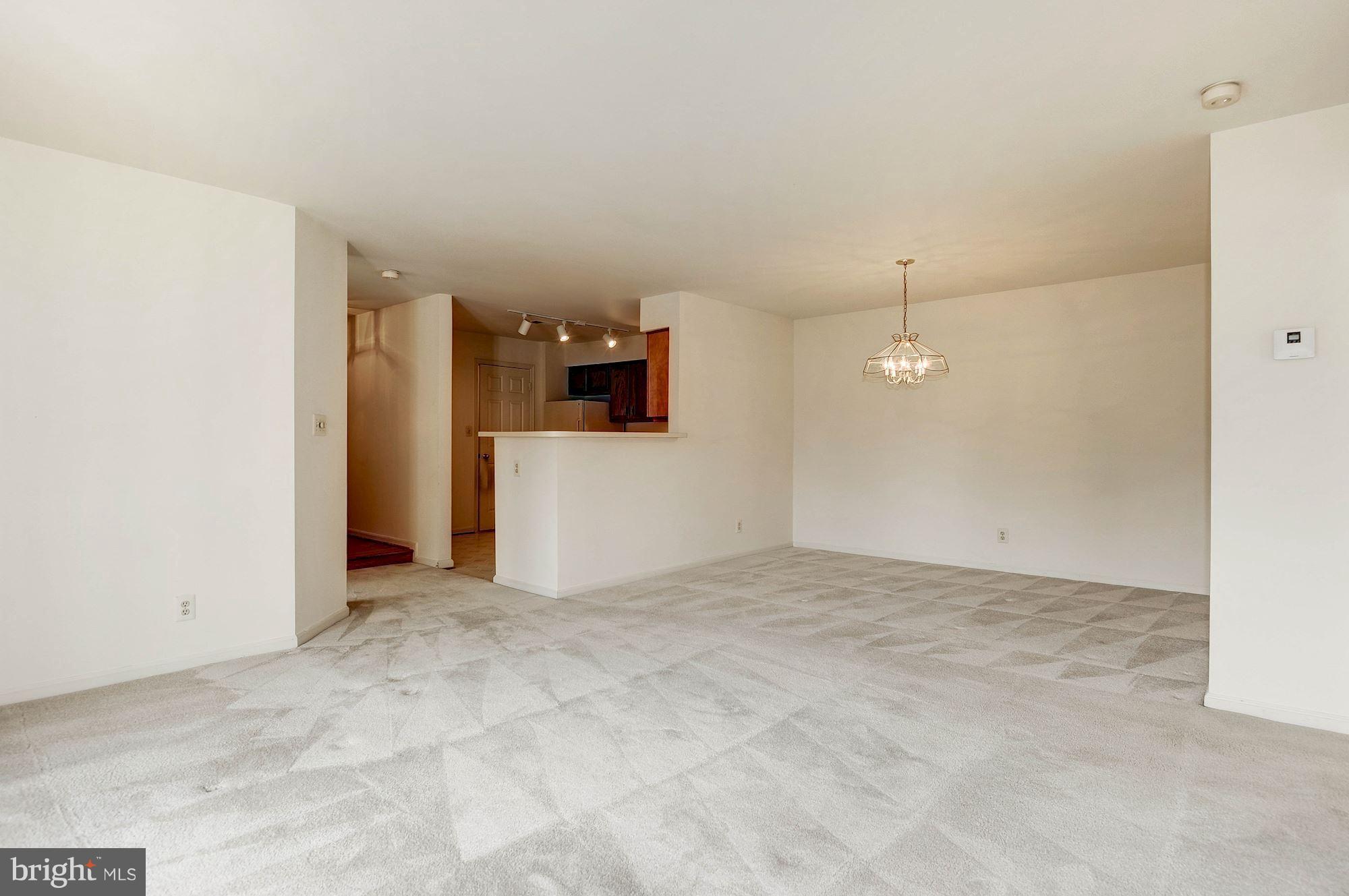 STRATFORD PLACE AT KINGS - Residential