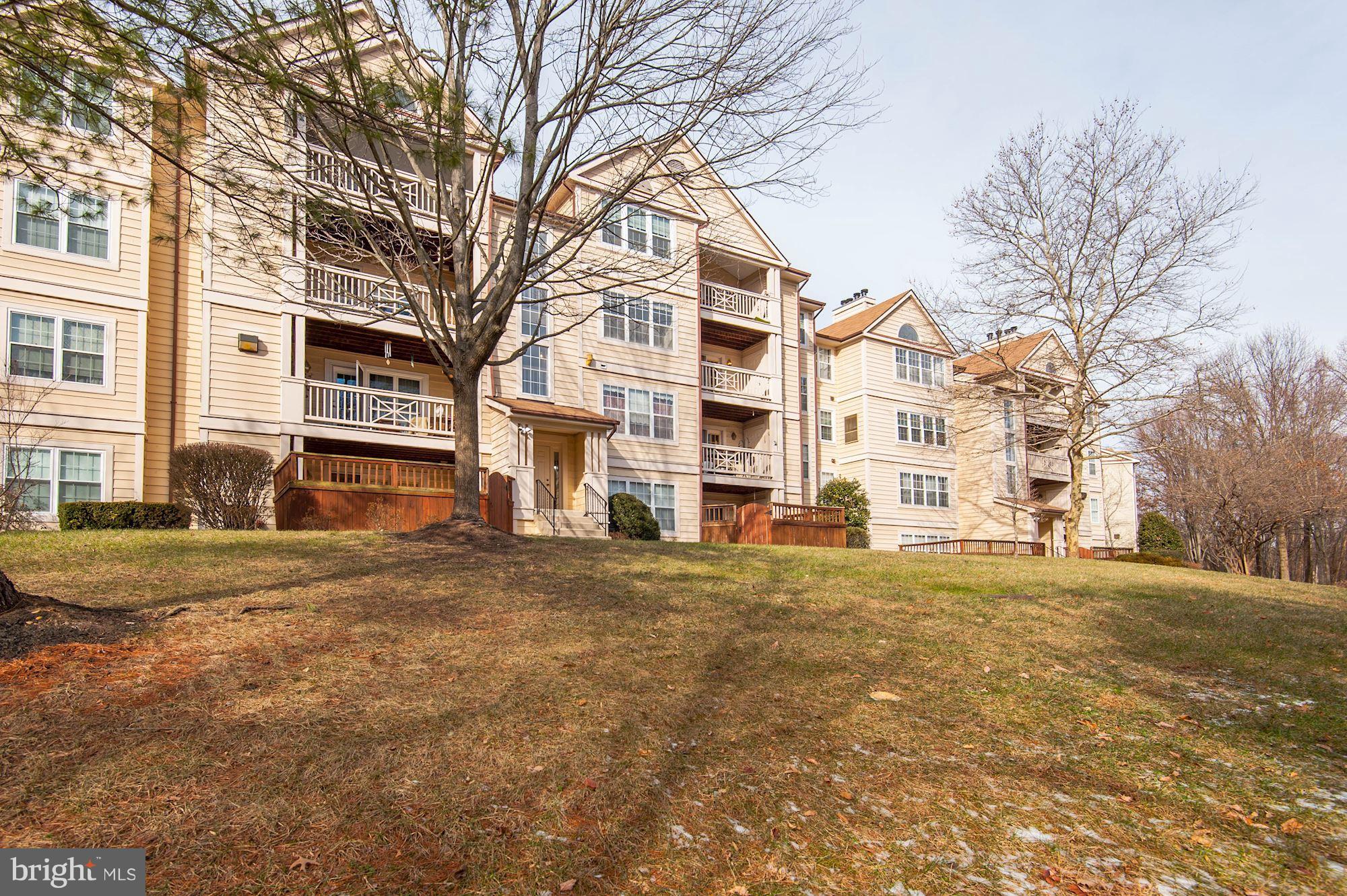 STRATFORD PLACE AT KINGS - Residential