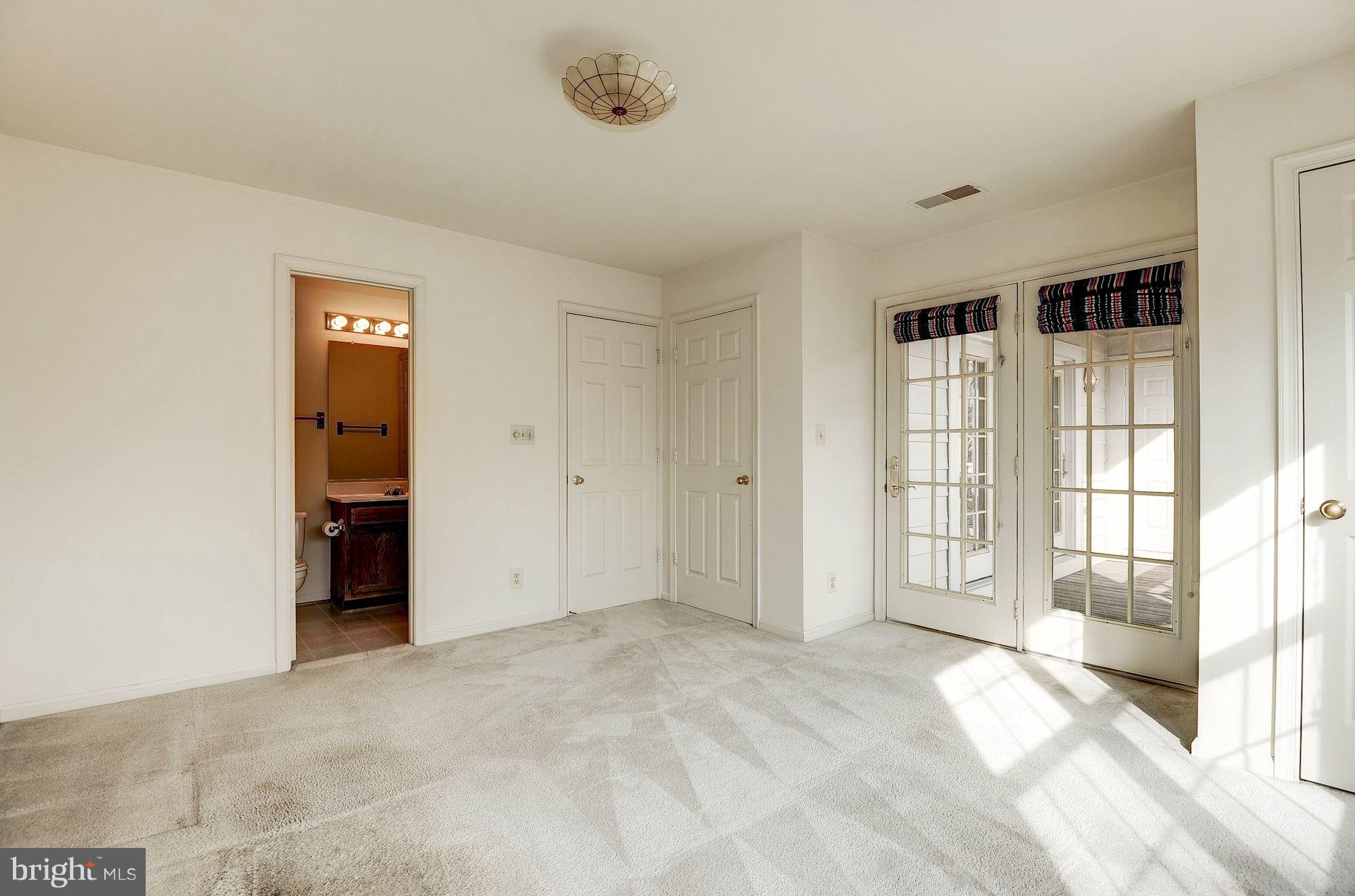 STRATFORD PLACE AT KINGS - Residential