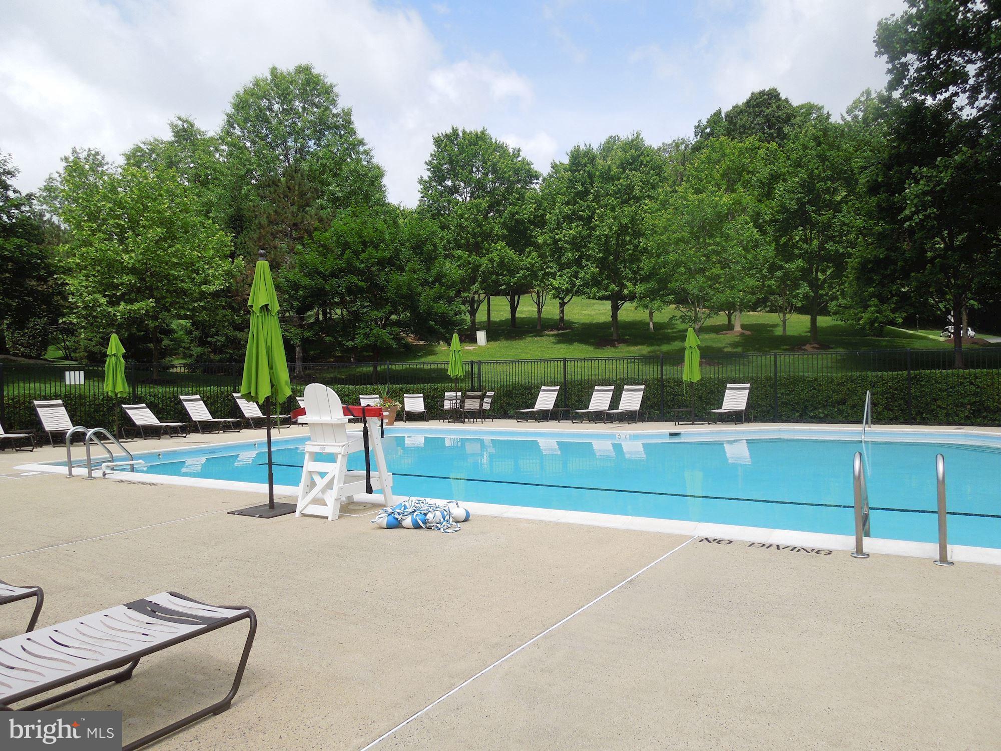 STRATFORD PLACE AT KINGS - Residential