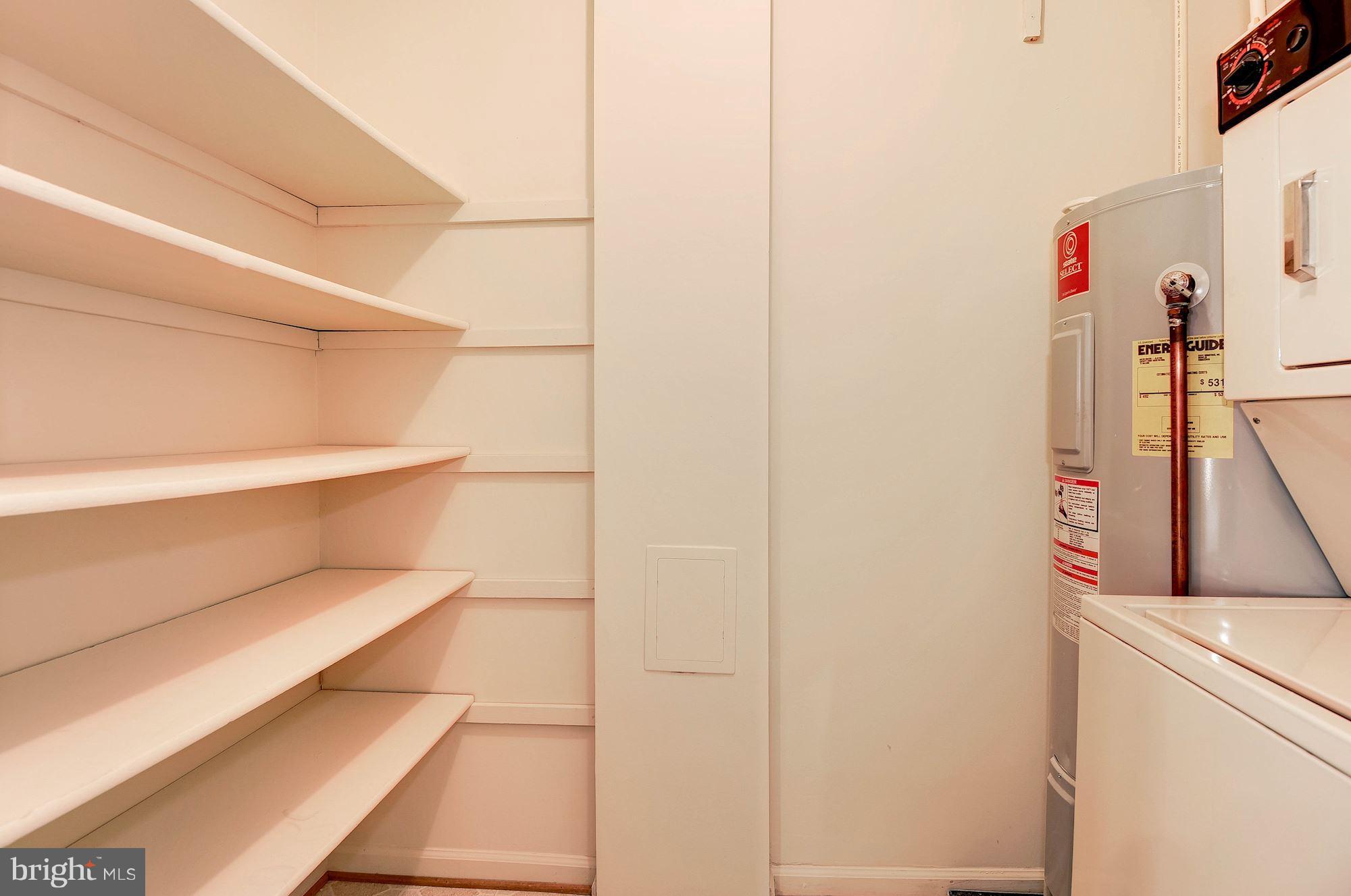 STRATFORD PLACE AT KINGS - Residential