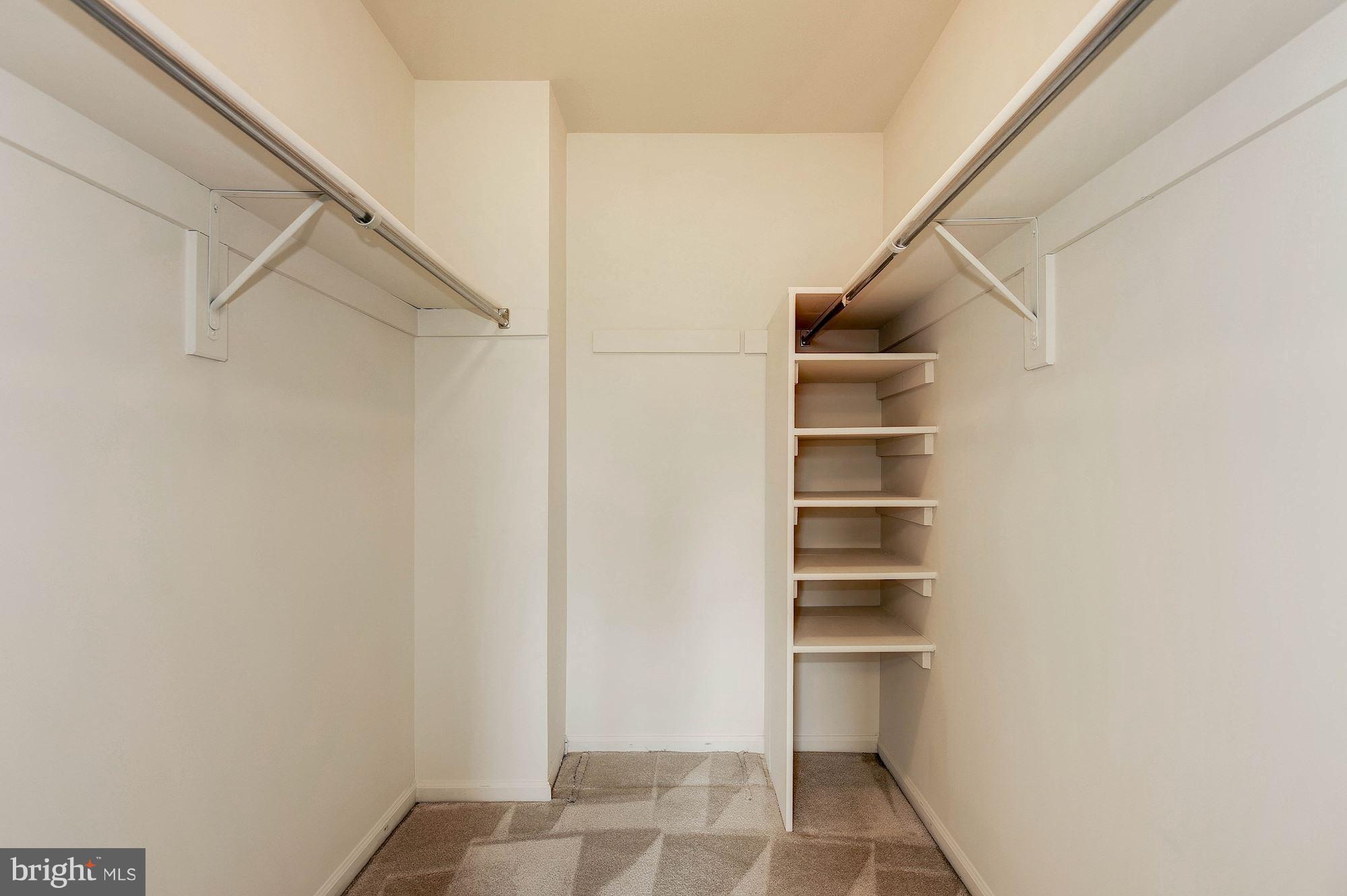 STRATFORD PLACE AT KINGS - Residential