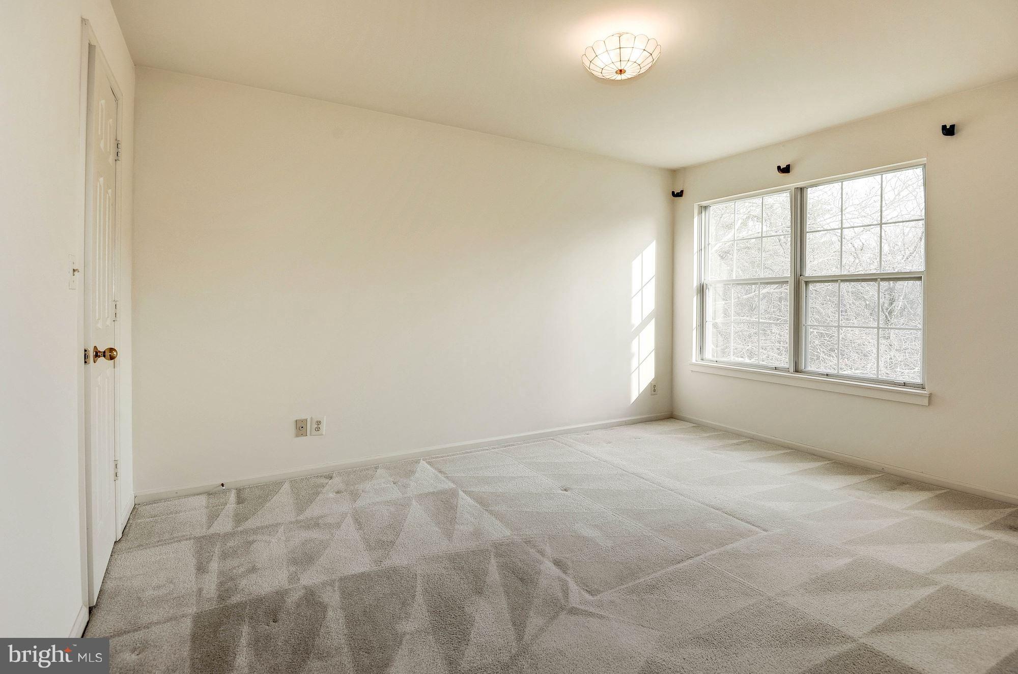 STRATFORD PLACE AT KINGS - Residential