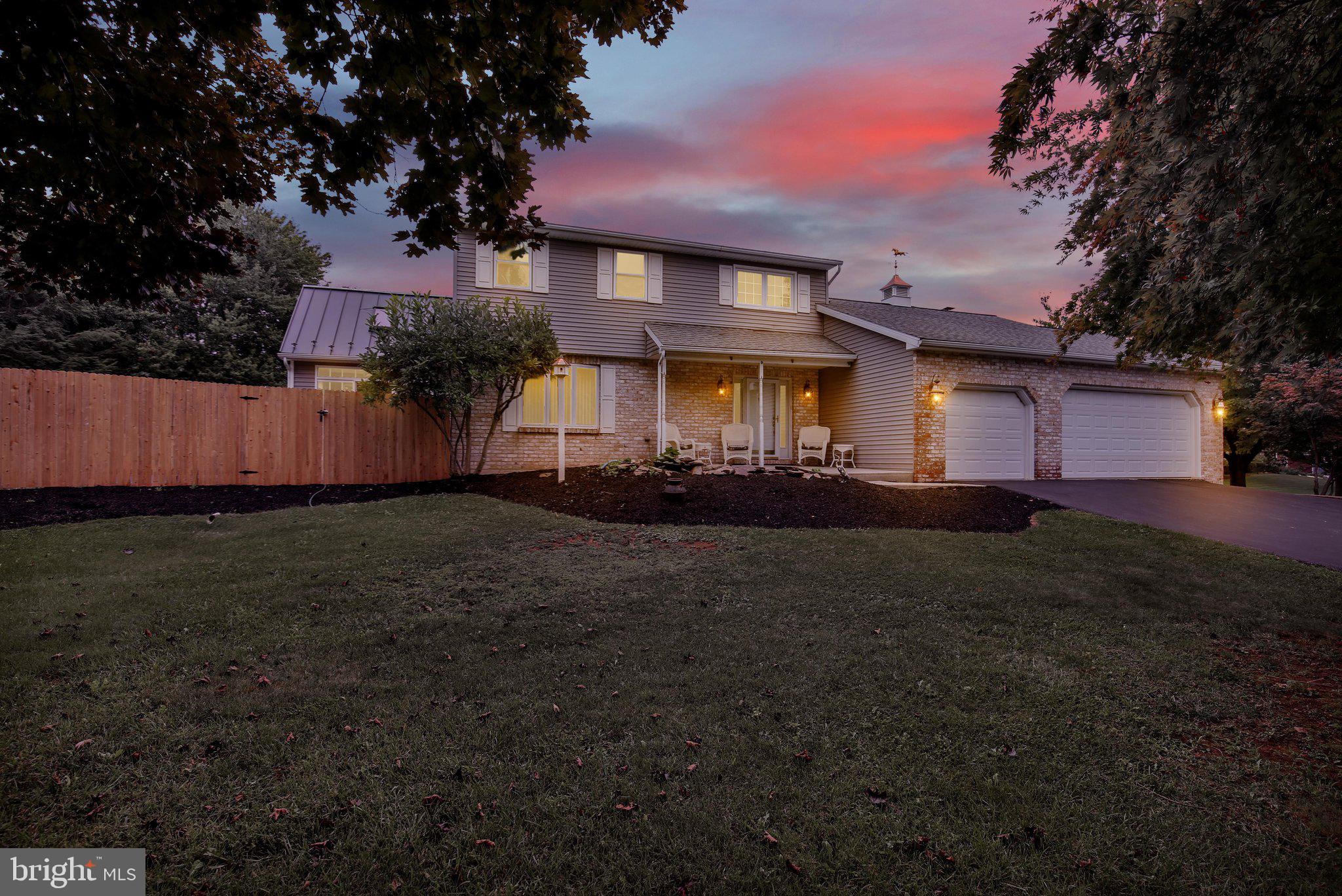 7426 HILLOCK LANE