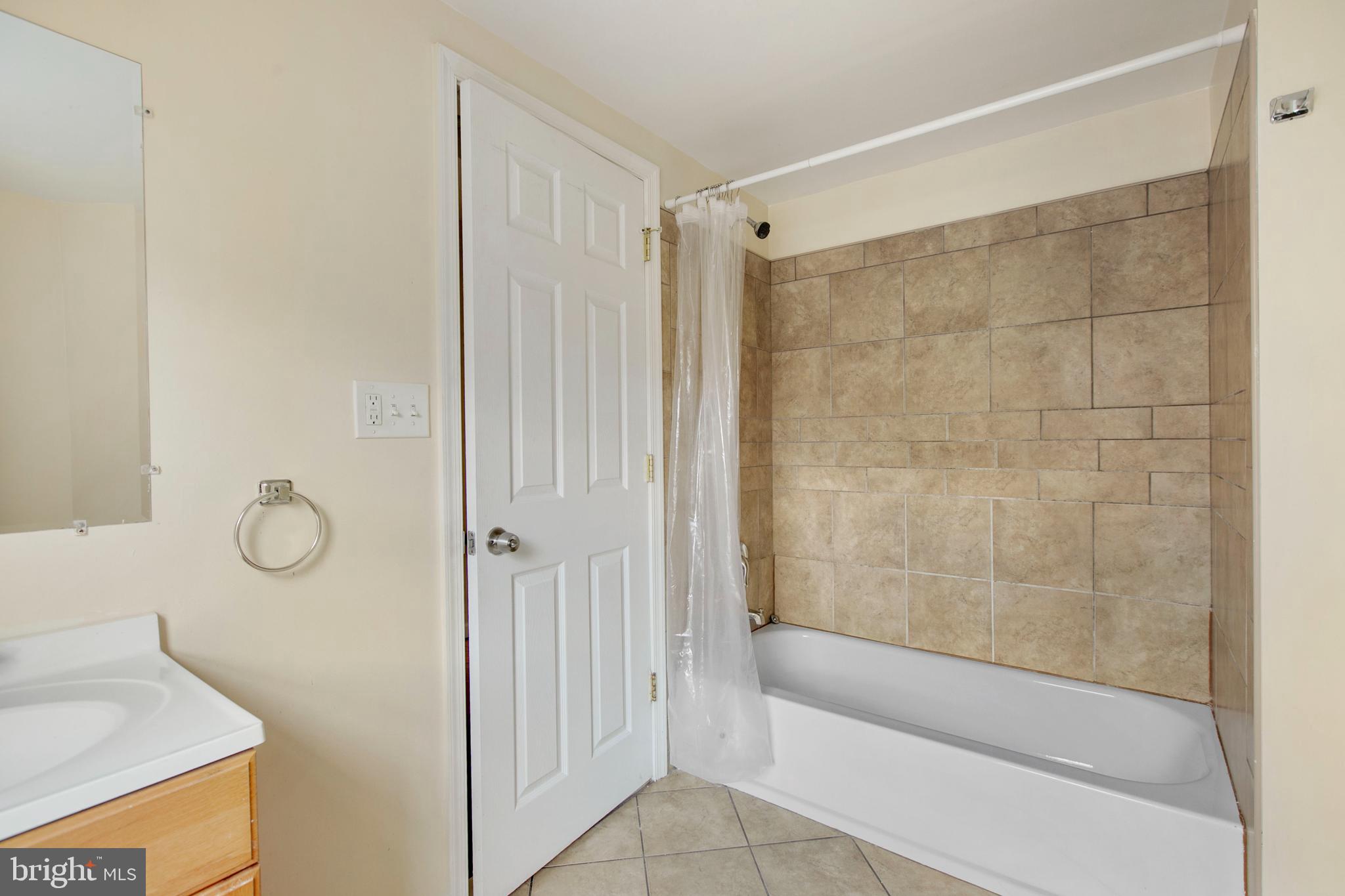 HOPKINS - Residential