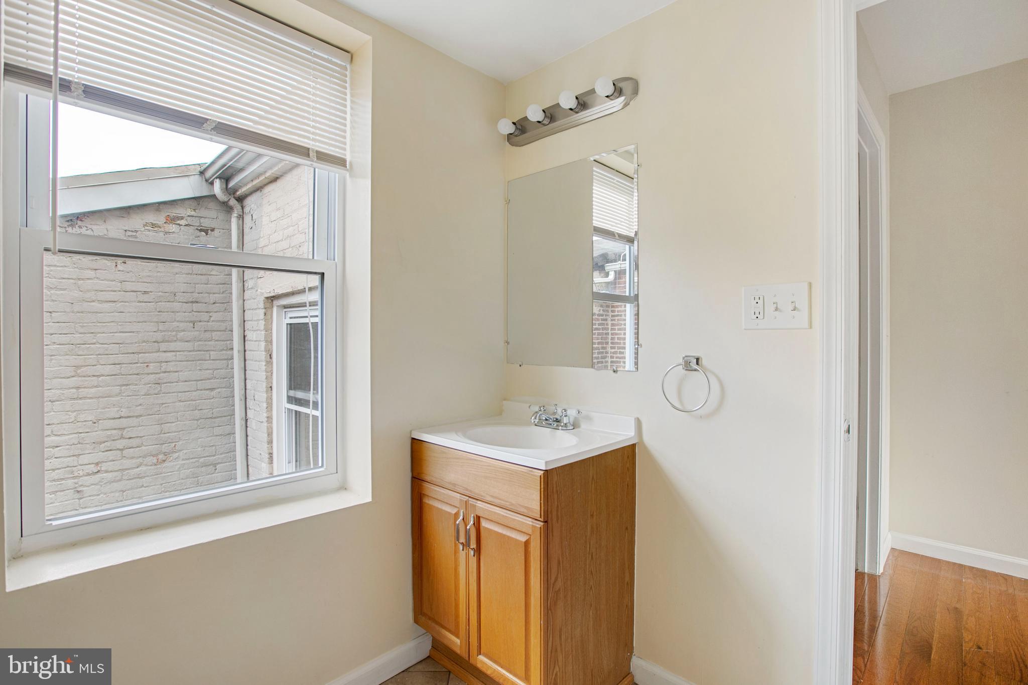 HOPKINS - Residential