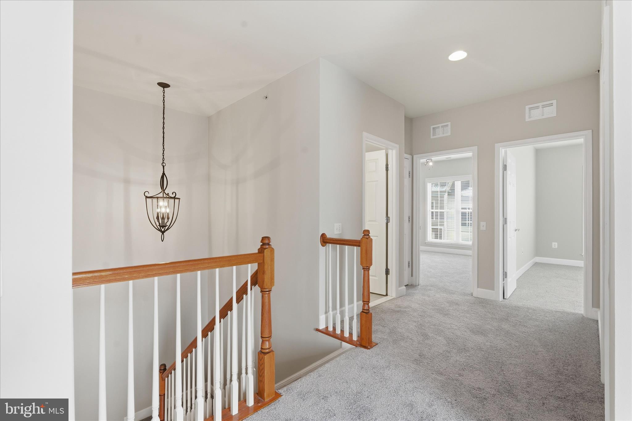 POTOMAC CLUB CONDOMINIUMS - Residential