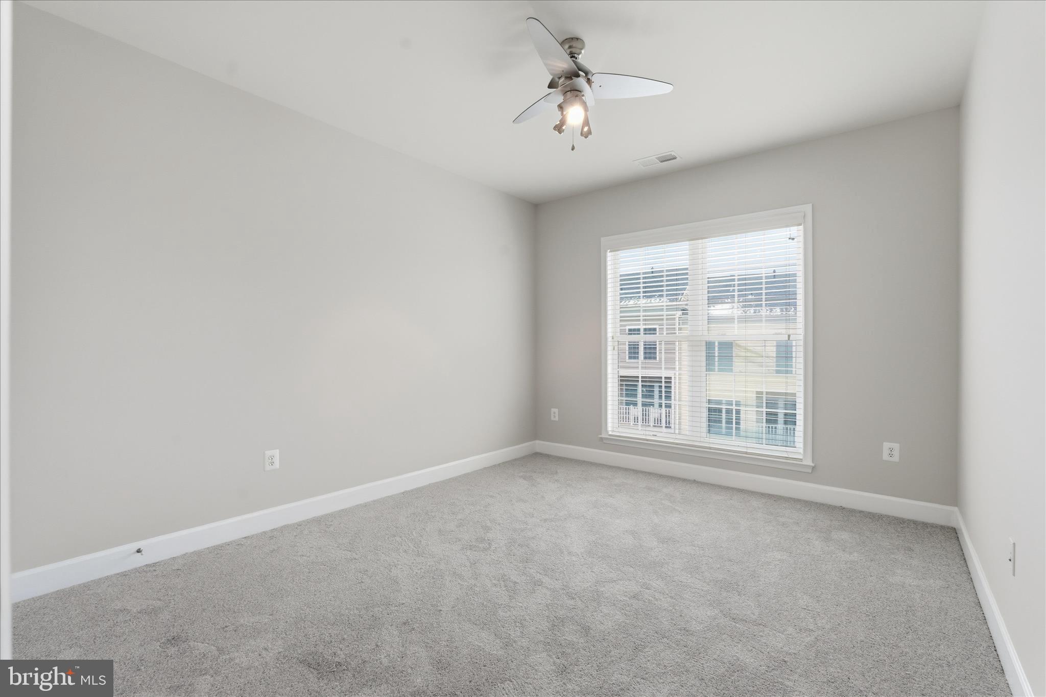 POTOMAC CLUB CONDOMINIUMS - Residential