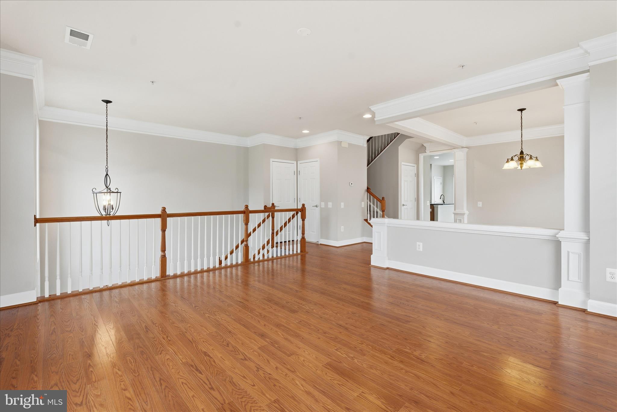 POTOMAC CLUB CONDOMINIUMS - Residential