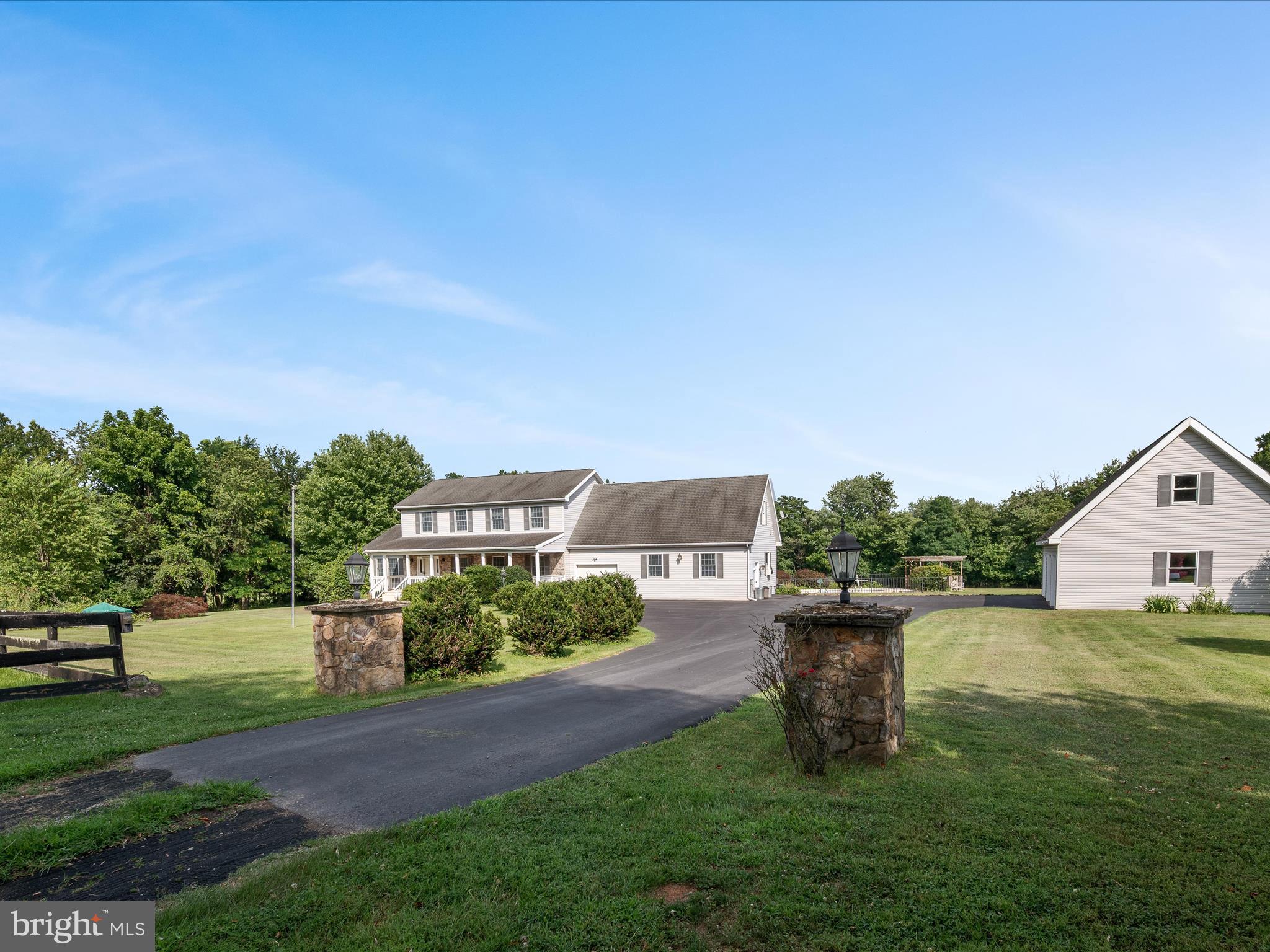 17212 SIMMONS ROAD