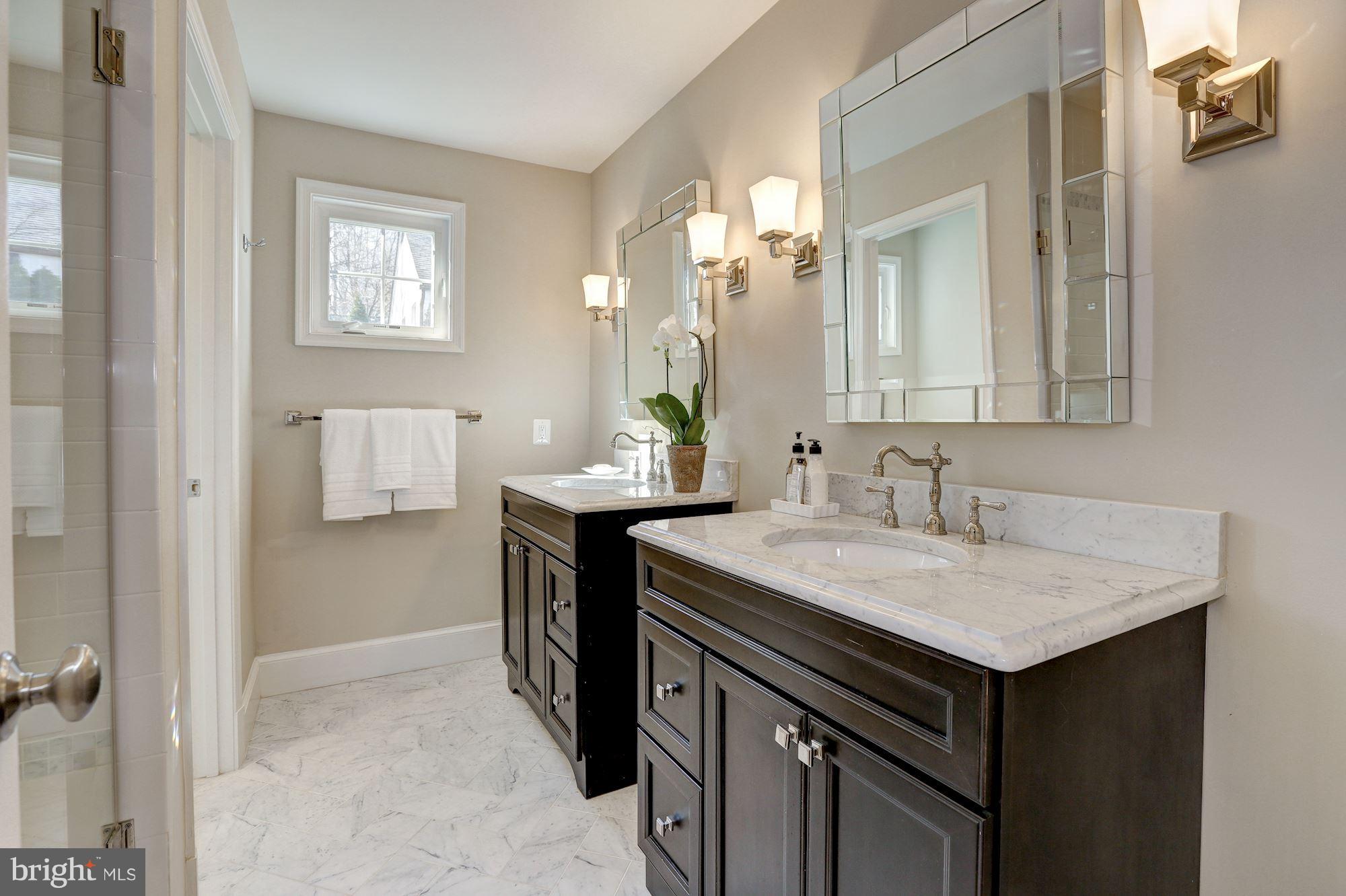 BRADLEY HILLS - Residential