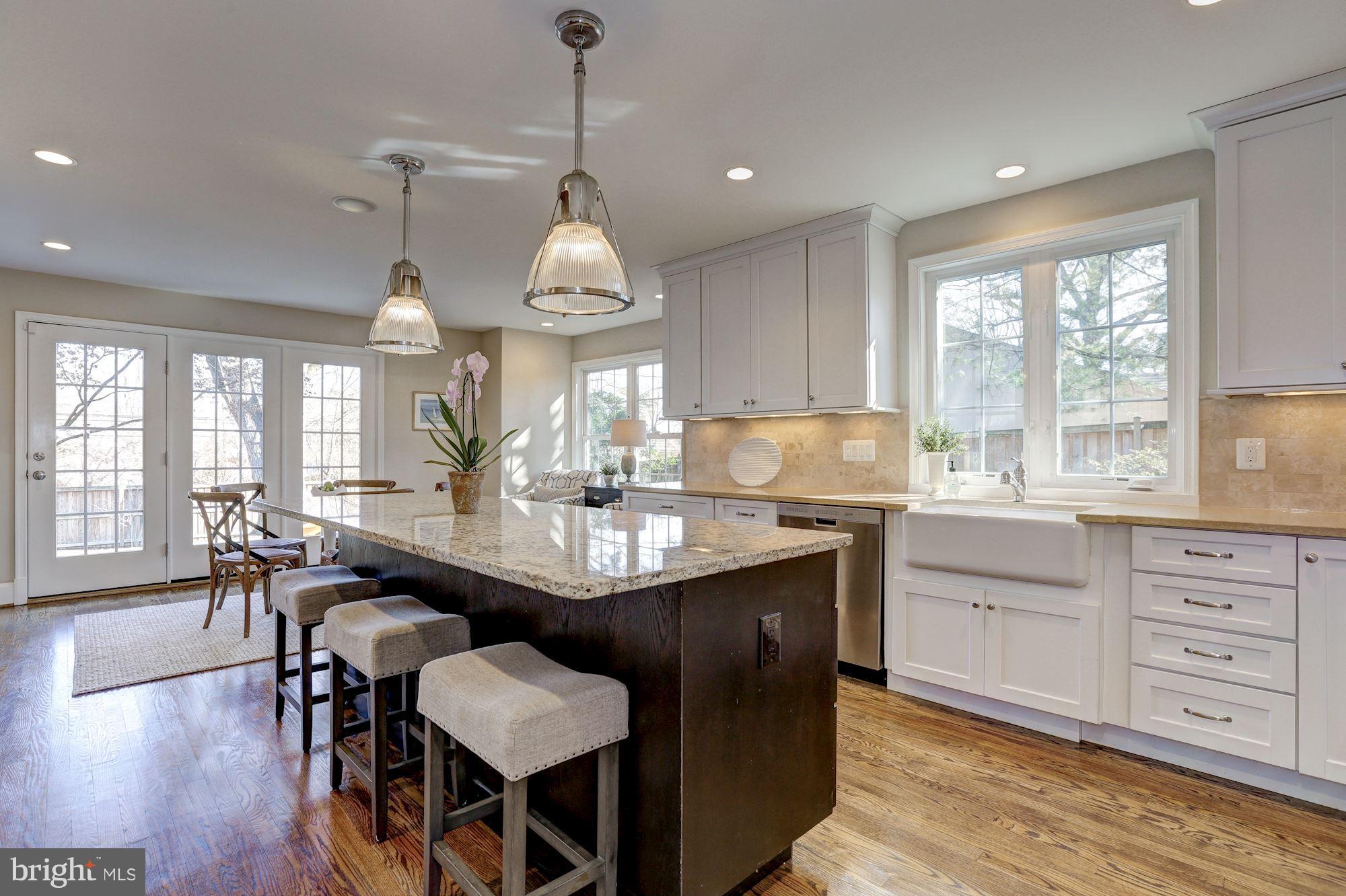 BRADLEY HILLS - Residential