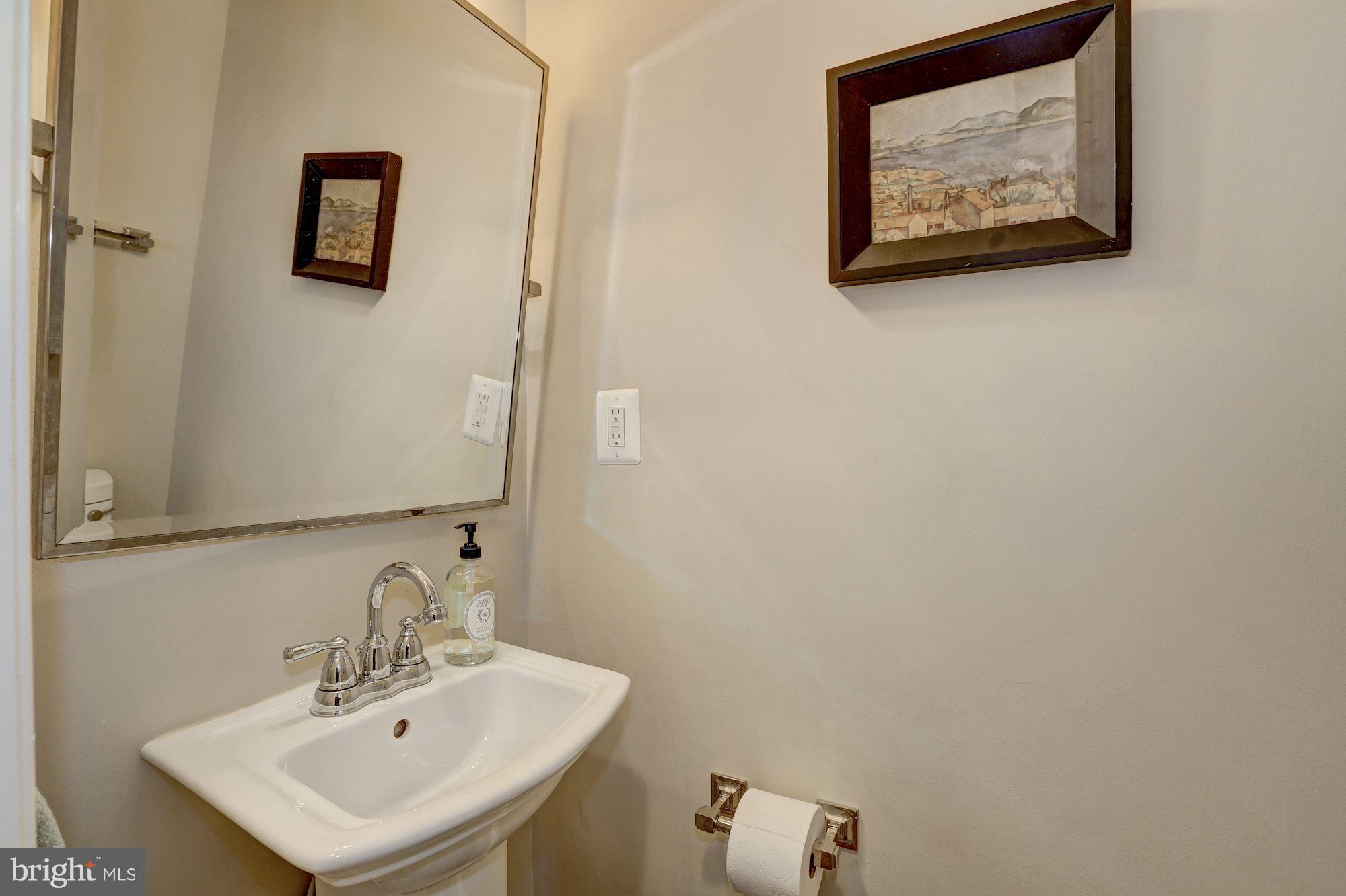 BRADLEY HILLS - Residential