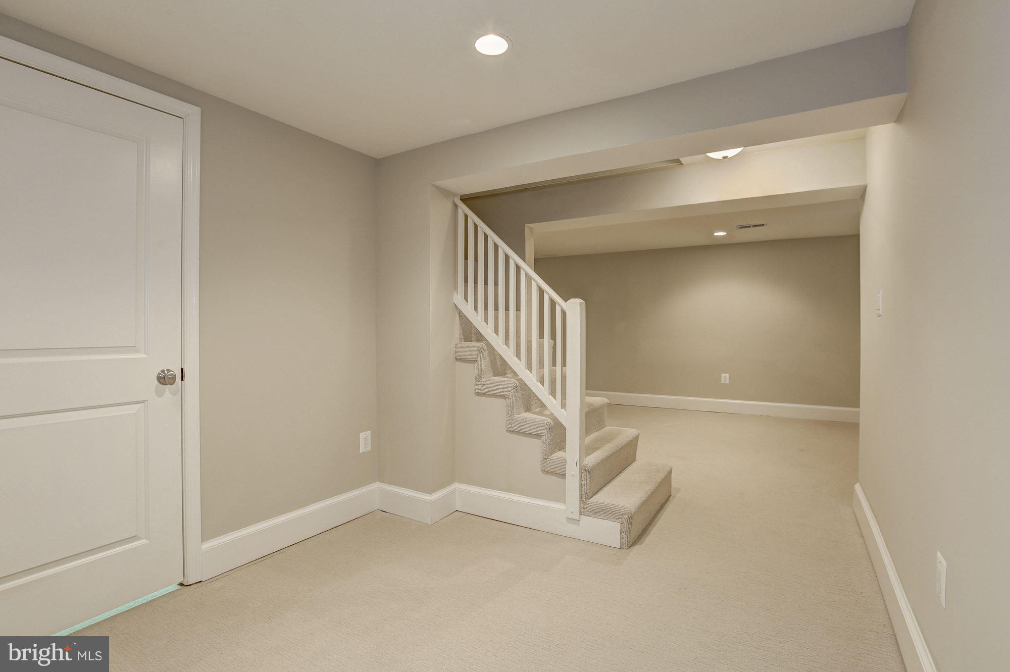 BRADLEY HILLS - Residential