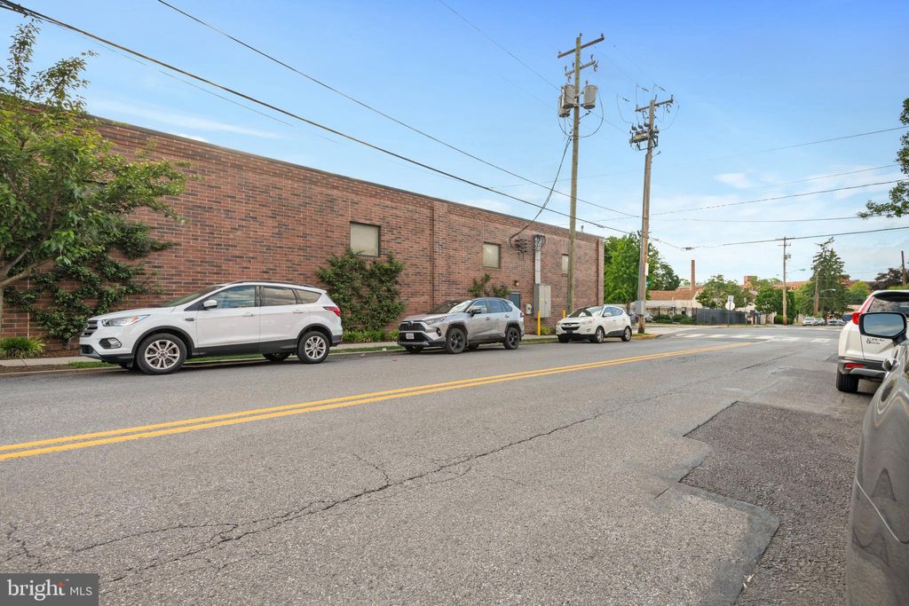 Photo of 243 N Marshall Street, Lancaster, PA 17602 (MLS # PALA2051444)